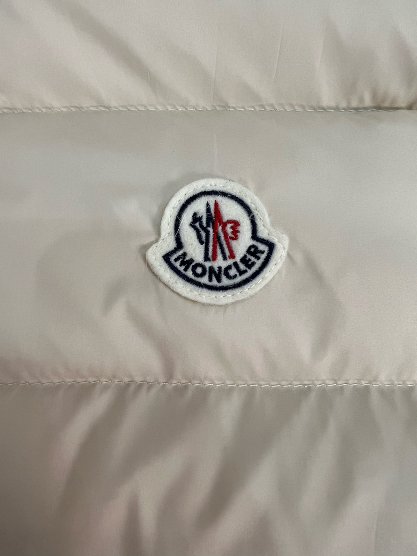 ¡P940 Moncler moncler contrin sitio web oficial 24 modelos de cuello alto luz abajo chaleco chaleco contador venta caliente modelos explosivos por venir! Invierno nuevo abajo 💥 volar los nuevos modelos son infinitas Abajo chaleco chaleco 1:1 original molde abierto 90 pato blanco abajo forro delgado y cómodo cálido simple moda súper exquisita sastrería Accesorios hardware también es meticuloso es para ofrecerle un buen producto Color: negro Beige Tamaño: 1-5 (175 120 kg 1 yardas)-Alta moda fábricas