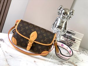 p1600DlANE Handbags Model: M45985Materials: A-grade all-steel hardwareImported original fabricsPackaging: a full set of original duty-free M Bobberly packageSize: 9x15x24cm-High-fashion factory