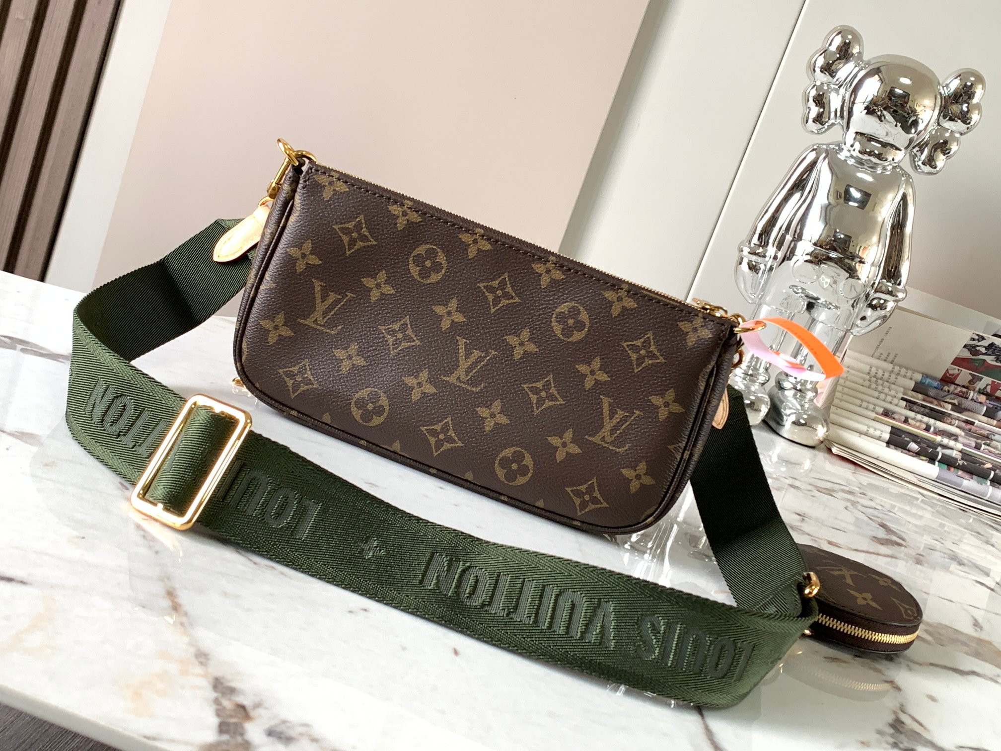 p1460MULTI POCHETTE ACCESSORIES Handbags Model: M44813 Green Material: A grade all-steel hardware imported original fabrics Packaging: a full set of the original duty-free M Boberly suit Size: 24x16x6cm-High-fashion Factory