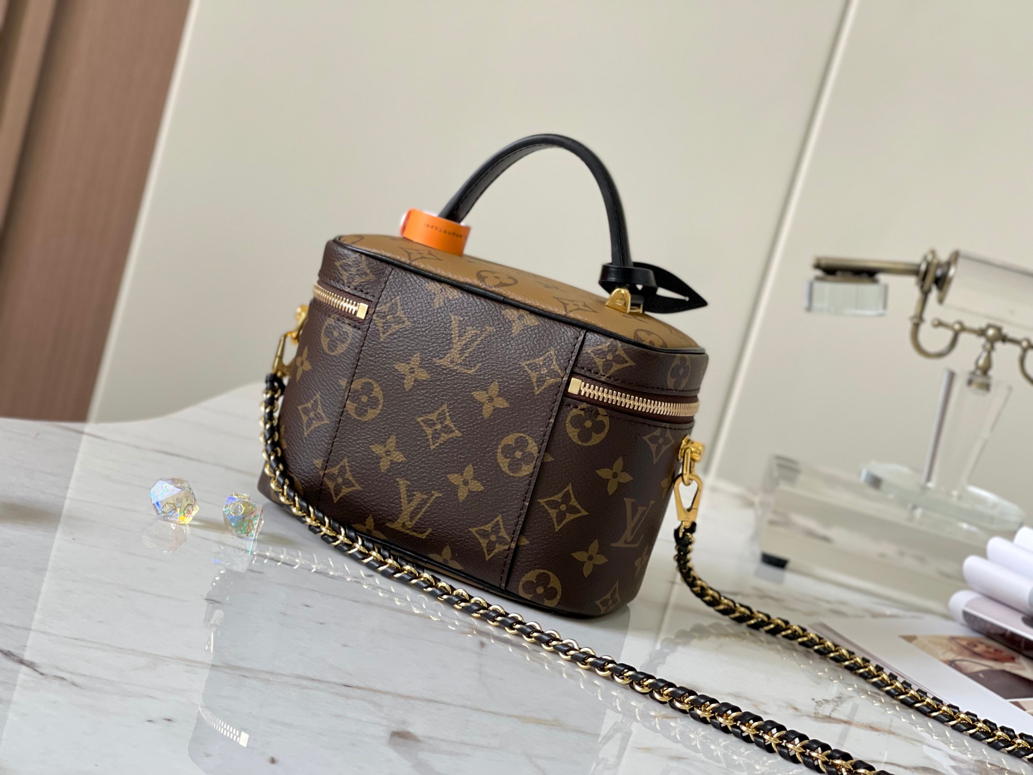 P1600VANITY Small Handbag Model: M45165 Material: A grade all-steel hardware imported original fabrics Packing: a full set of original duty-free M Bobberly package Size: 19 x 13 x 11 cm-High Faux Factory