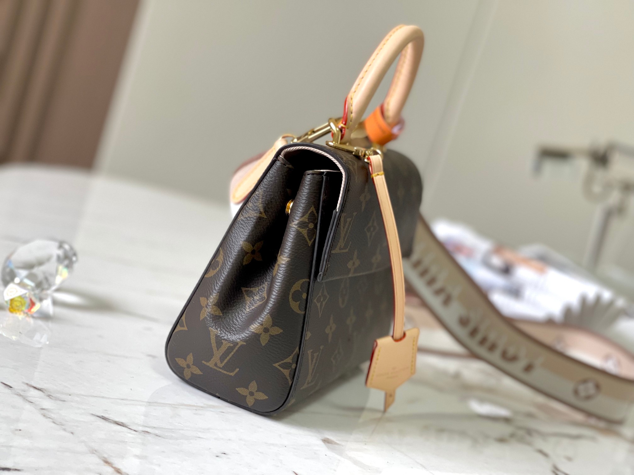 p1600CLUNY mini handbags Model: M46055 Material: A grade all-steel hardware imported original fabrics Packaging: a full set of the original duty-free M Boberly loaded Size: 20x16x7.5CM-High-fashion Factory