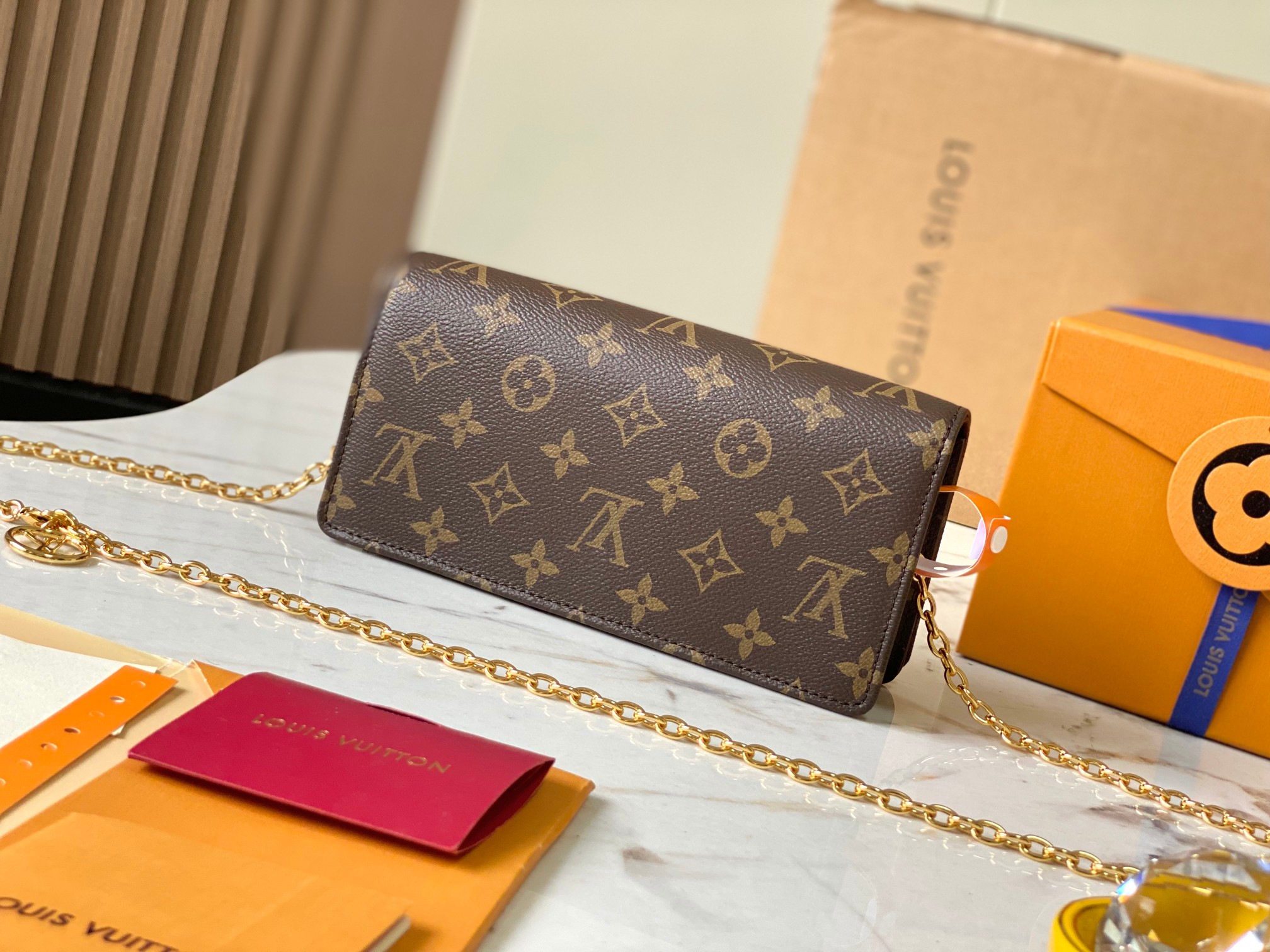 图片[3]-P1160

Lily Wallet On Chain 手袋
型号：M82509
材料：A级全钢五金进口原厂面料
包装：全套原厂免税M博柏利装
尺寸：20.7*10.2*3.5CM-高仿包包