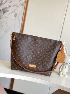 P1100 ✨Louis Vuitton METIS Bolsa de mão M14018 Métis sábio, inteligente e finamente trabalhado em lona Monclerogram é um compromisso com a autoconfiança. A bolsa Métis se concentra em linhas e silhuetas. Oferece a versatilidade necessária para uma bolsa moderna, mas também herda a elegância e o glamour tradicionais da tradição Louis Vuitton. Duas alças destacáveis podem ser usadas para carregar na mão, carregar ou carregar no ombro. 48x36x12cm-Fábrica de alta costura