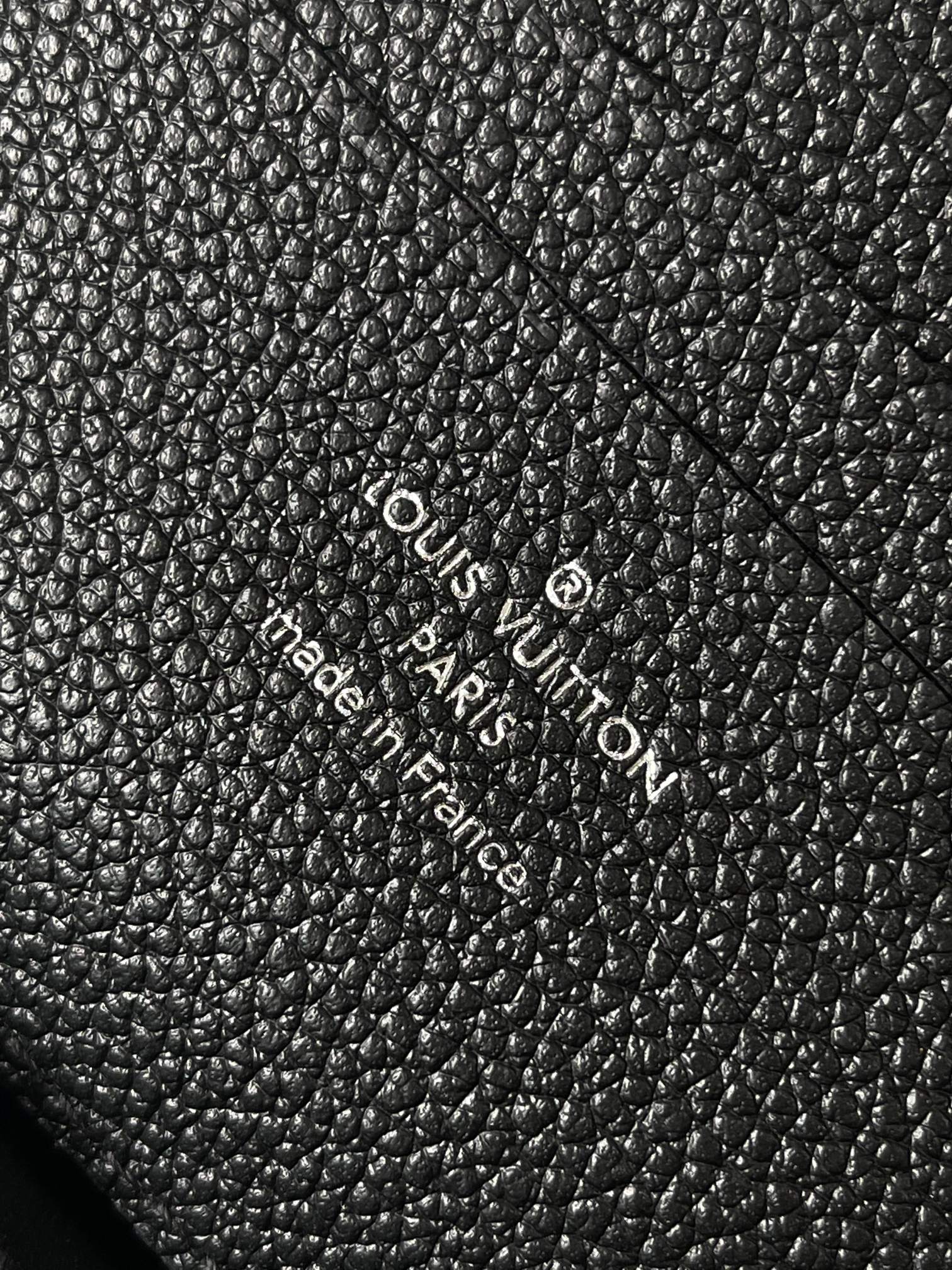 P2260 this section Nano Madeleine handbags to Monclerogram Empreinte leather interpretation Madeleine handbags pocket version Model: M12144 black Material: A-grade all-steel hardware imported original fabrics Packaging: a full set of the original duty-free M Boberly package Size: 21 * 12.5 * 6CM - high imitation factory