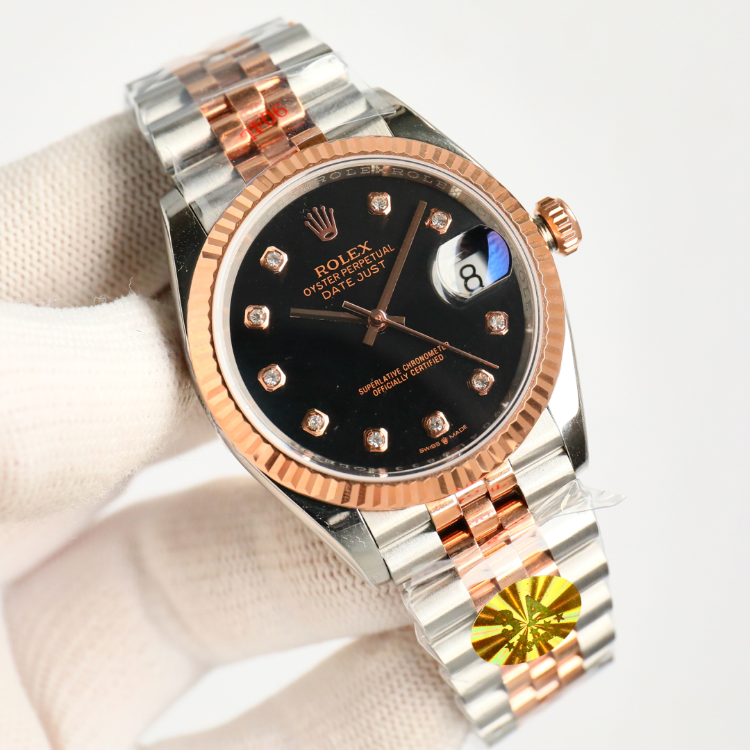 图片[5]-劳力士ROLEX 玫瑰金日志系列36mm 🎮EA1 最新推出定制版一表一码热门款式直径36mm日志 
①:搭载2824机芯 可回调日历功能机芯及其稳定精准
②:整表904L精钢 /搭配ar厂钢带 以及ip真空电镀铂金牙圈 /掉色免费更换狗牙圈唯一对版尺寸！
③:表盘太阳纹无限接近原装 铽别是绿色！薄荷绿颜色对版！
④:全市场唯一日历字体对版 后续1-31号挨个字体真假对比 🎮
⑤:唯一做到指针夜光/字钉夜光 做到同色 因为都是第三方工厂加工+自购瑞士 c1+c3夜光粉 
⑥:字钉/皇冠唛头钉 全白金电镀处理
⑦:最品质保证请认准3A最新日志款式定制一表一码腕表编码5L27K422腕表⌚️认准最新表扣编码为“F6U”clean最新后盖图案标签！最高性价比款式热门款式
虽然3A厂的款式不多 但是几乎款款均为精品 彻底解决世面上的大部分日志痛点只为极致而生 🎮S1精致推荐女士机械腕表-高仿包包