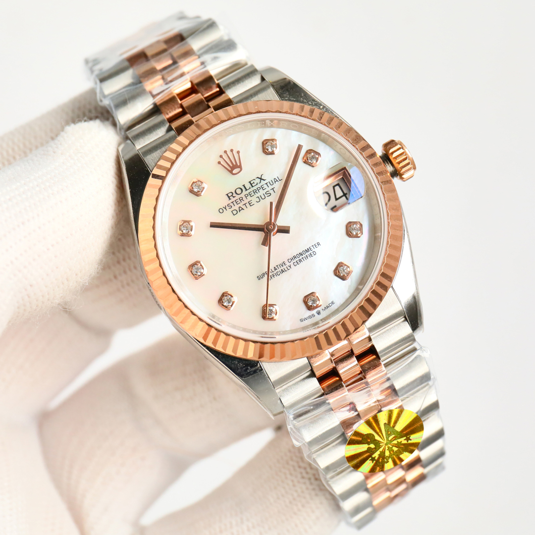 Rolex ROLEX or rose Logbook Series 36mm 🎮EA1 le dernier lancement de la version personnalisée d'une table une taille des modèles populaires diamètre 36mm Log ① : équipé de 2824 mouvement peut être ajusté retour à la fonction de calendrier mouvement et son stable et précis ② : l'ensemble de la table 904L acier / avec ar usine courroie en acier et ip placage sous vide platine anneau de dent / hors de couleur remplacement gratuit chien anneau de dent seulement à la version de la taille ! ③ : cadran soleil motif infiniment proche de l'original terbium n'est pas vert ! Version de couleur vert menthe ! ④ : l'ensemble du marché le seul calendrier police version du suivi 1-31 par police authenticité comparaison 🎮 ⑤ : le seul à faire pointeur luminescence / luminescence mot ongle pour faire la même couleur parce qu'ils sont des usines tierces traitement + acheté suisse c1 + c3 poudre luminescente ⑥ : mot ongle / couronne marque ongle tous les traitements de placage de platine ⑦ : le plus d'assurance qualité s'il vous plaît identifier le 3A dernier log style personnalisé a tableau a code montre code ! 5L27K422 montre ⌚️ reconnaître le dernier code de fermoir "F6U" nettoyer la dernière étiquette de modèle de couverture arrière ! Le style le plus rentable style populaire bien que le style de l'usine 3A n'est pas beaucoup, mais presque tous les modèles sont finement résoudre la plupart des points de douleur de journal du monde seulement pour l'ultime né 🎮S1 exquise recommandé montres-bracelets mécaniques pour femmes - haute imitation usine.