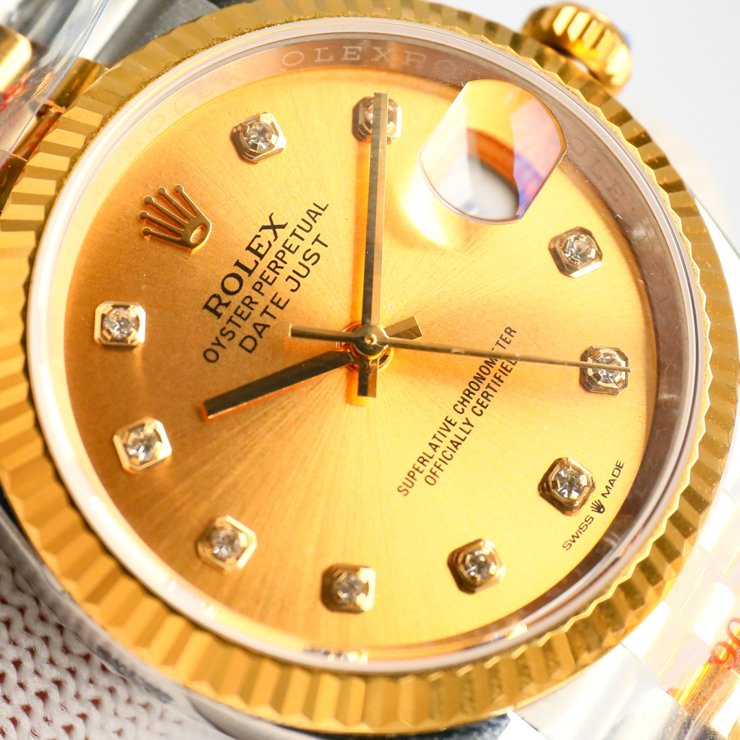 Rolex ROLEX Oro Amarillo Logbook 36mm 🎮EA1 El último lanzamiento de la versión personalizada de un reloj de un tamaño modelos populares diámetro de 36 mm Logbook①: equipado con movimiento calibre 2824 se puede ajustar de nuevo a la función de calendario movimiento y su estabilidad y precisión¡②: toda la tabla de acero 904L / con correa de acero ar fábrica y el anillo de dientes de platino chapado en vacío ip / caída de color libre sustitución del anillo de dientes de perro la única versión del tamaño!¡③: dial sol patrón infinitamente cerca de la original de terbio no es verde! ¡Versión de color verde menta!④: todo el mercado sólo la versión de la fuente del calendario del seguimiento 1-31 por una comparación de la autenticidad de la fuente 🎮🎮.⑤: la única luminiscencia puntero / palabra luminiscencia uñas para hacer el mismo color porque son de procesamiento de fábrica de terceros + comprado a Suiza c1 + c3 polvo luminiscente⑥: la palabra uña / marca corona uña todo el tratamiento de platinado¡⑦:La mayor garantía de calidad por favor reconozca 3A último estilo de registro personalizado un reloj un código de reloj 5L27K422 reloj ⌚️ reconocer el último código de cierre para "F6U" limpiar la última etiqueta de patrón de la contraportada! Los modelos más rentables modelos popularesAunque los modelos de fábrica 3A no son muchos, pero casi todos ellos son bienes de alta calidad Completamente resolver la mayoría de los puntos de dolor de registro del mundo sólo para el último nacido 🎮 S1 exquisita recomendada damas relojes mecánicos