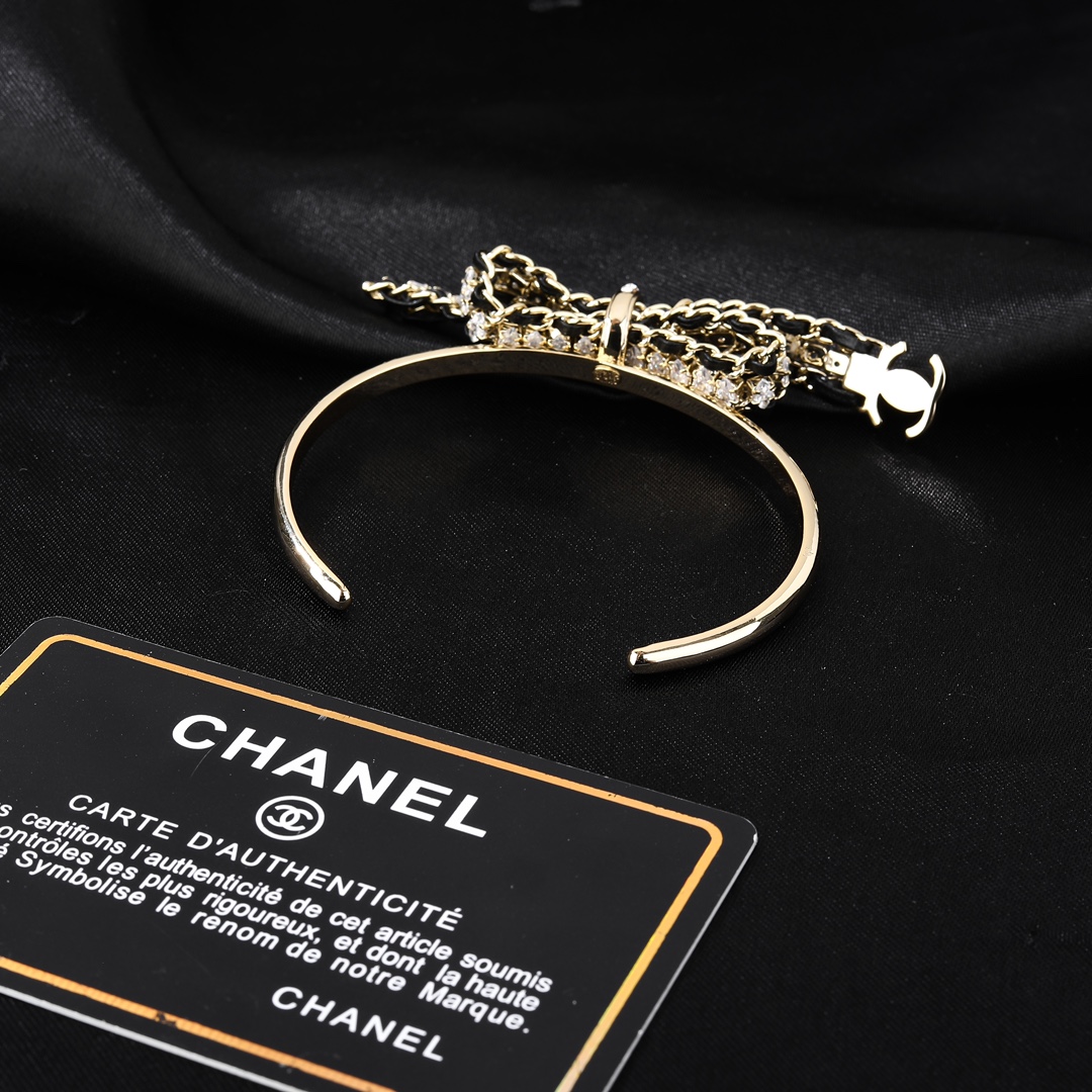 Picture [4]-P130 Chanel Chanel Double C bracelet ✨ Every detail of the workmanship is very fine The design is very beautiful This section is really super beautiful super fairy Exquisite Miss must-high imitation bags