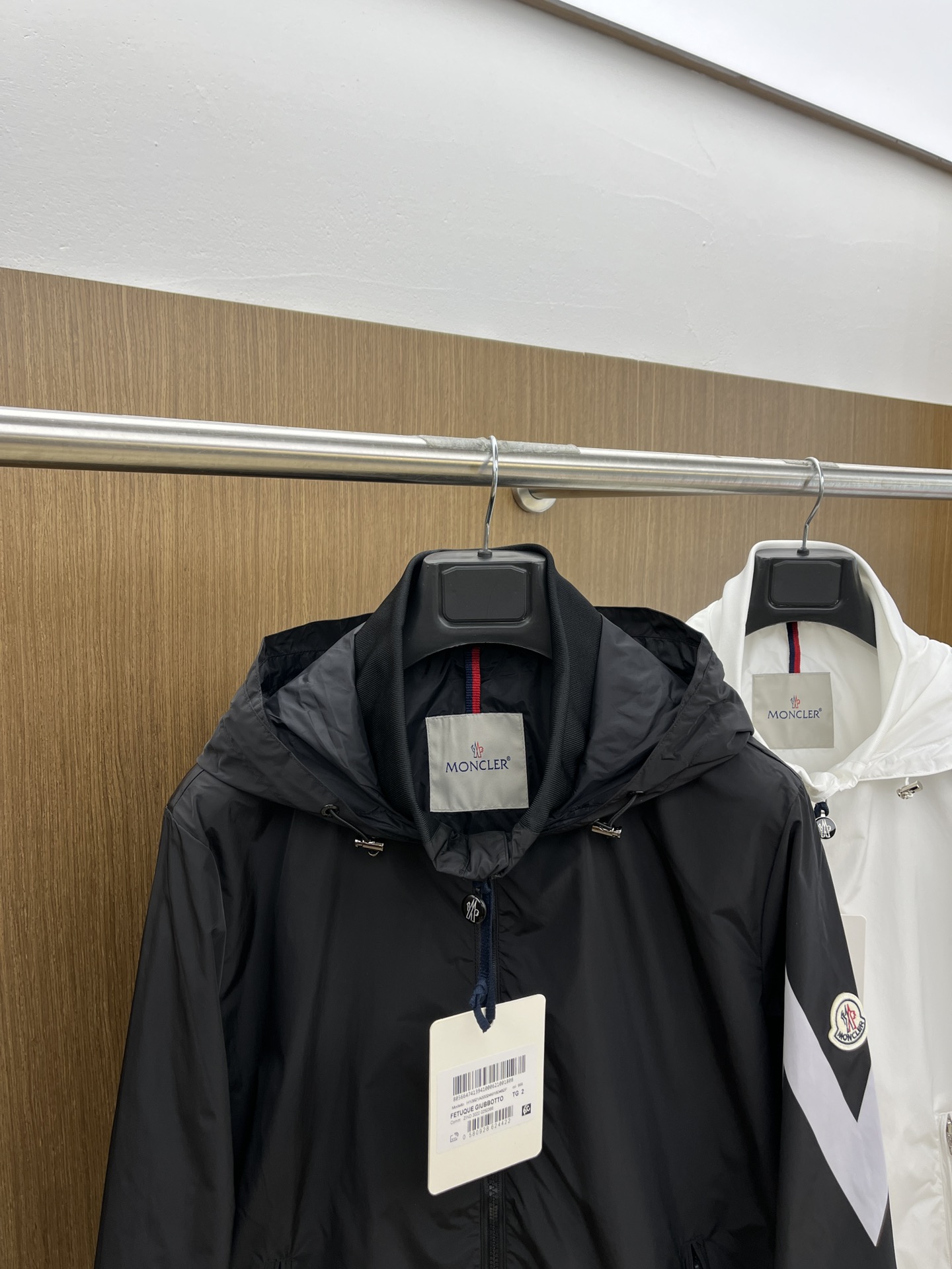 P700 Moncler verão 2024 Exclusivo Exclusivo 🏈🏈 Jaqueta com capuz Jaqueta Moda Jaqueta Simples, Tendência Alta Moda Jaqueta Respirável e confortável com detalhes impecáveis Elementos da Marca Design Ideia Reflete Alta Qualidade Apresentação Alfaiataria Casual FS Top Fit Soberbo! Jardinagem: 1-6 jardas