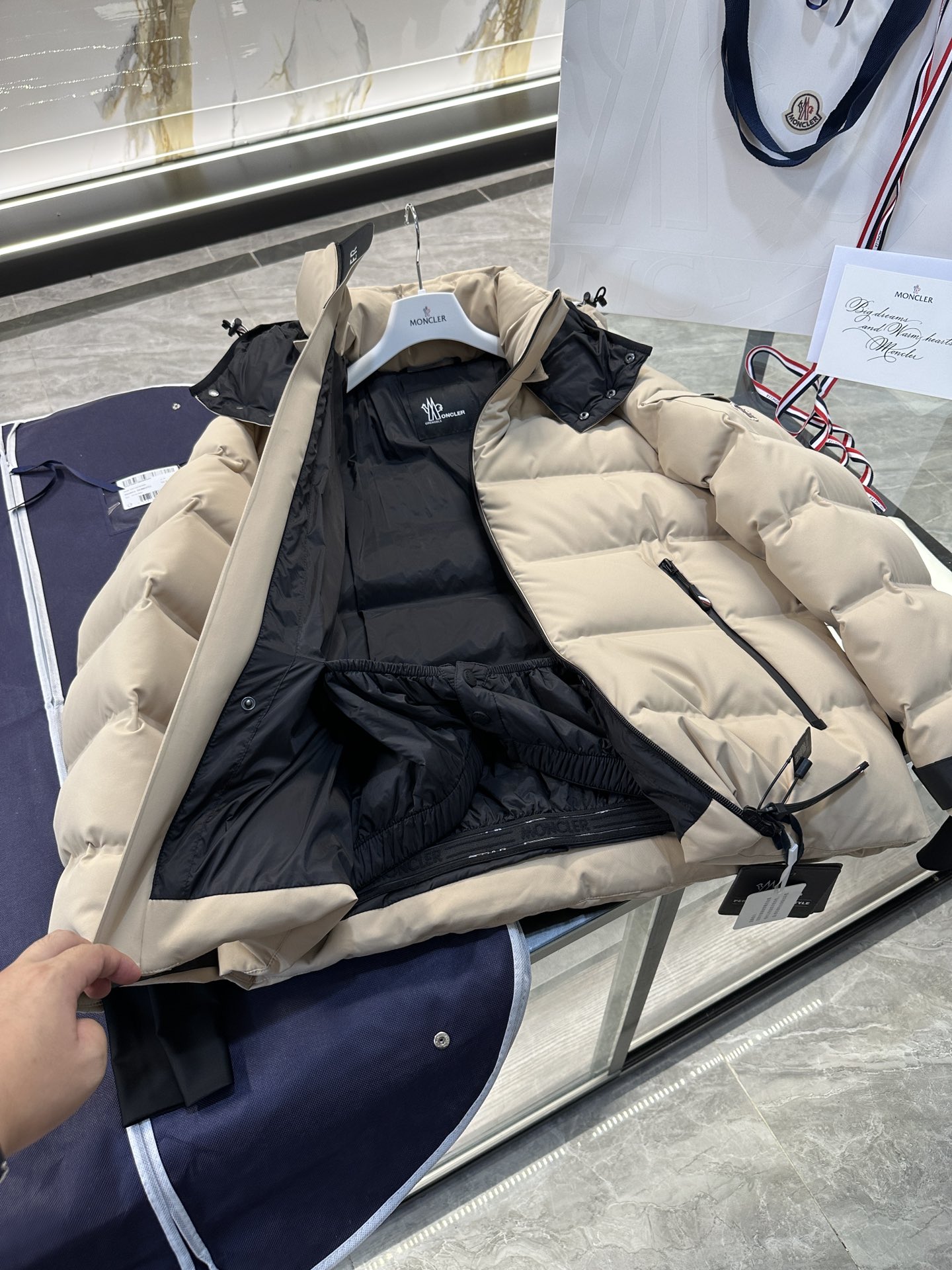 图片[8]-P1520  Moncler Montgetech高端男士短款羽绒夹克外套.更多细节实拍-高仿包包