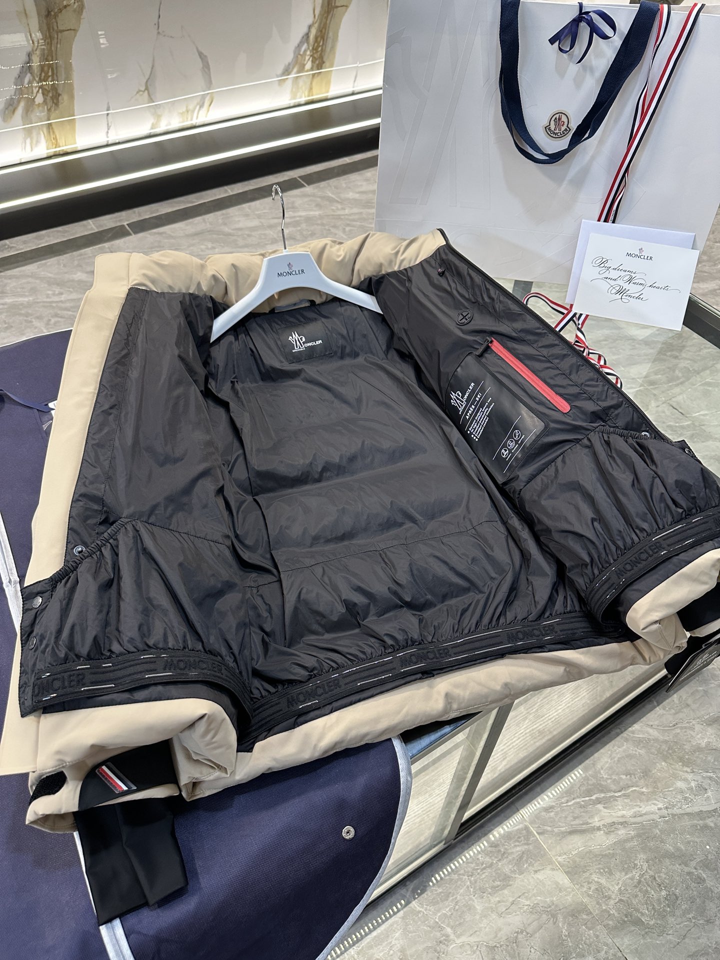 图片[7]-P1520  Moncler Montgetech高端男士短款羽绒夹克外套.更多细节实拍-高仿包包