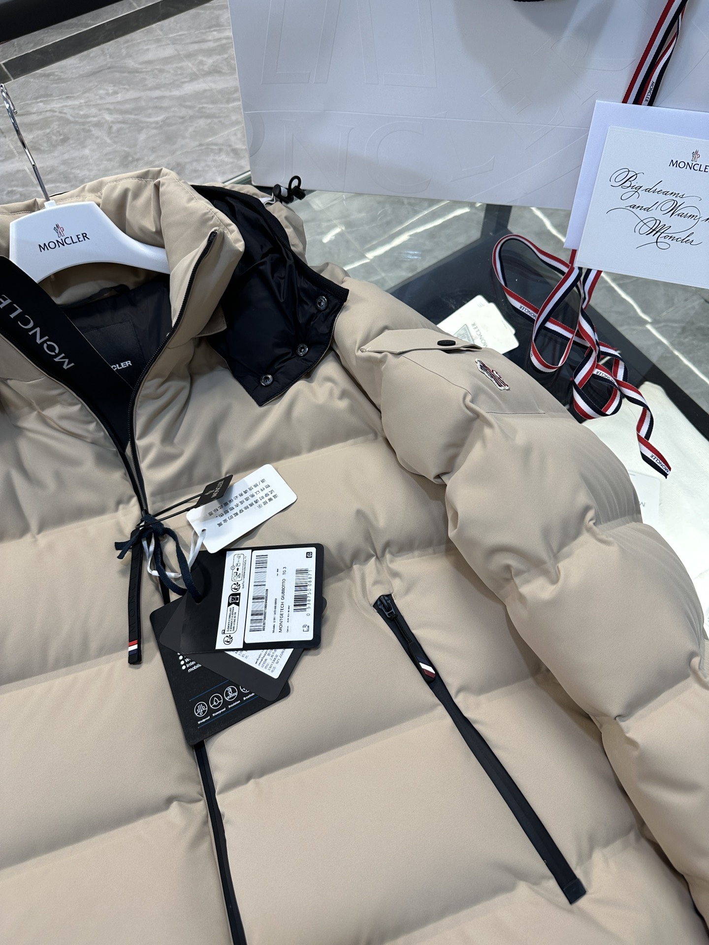 图片[3]-P1520  Moncler Montgetech高端男士短款羽绒夹克外套.更多细节实拍-高仿包包