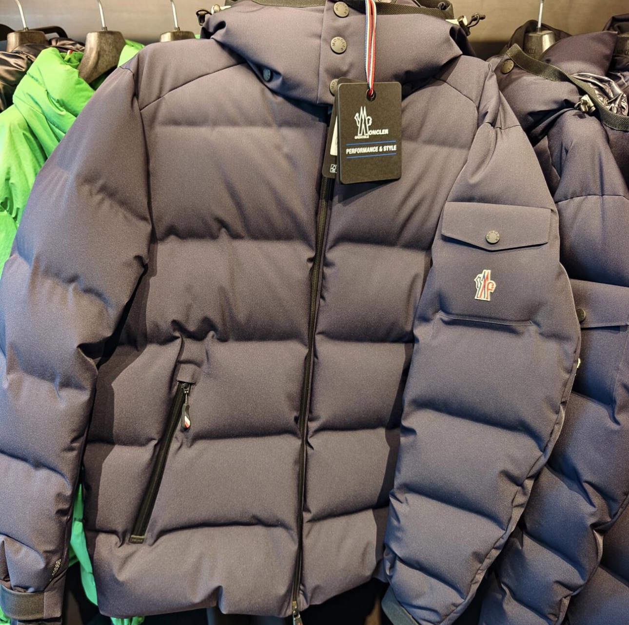 Imagem [3]-P1520 Casaco curto de penas Moncler Montgetech de alta gama para homem. Foto de balcão - Malas de alta costura