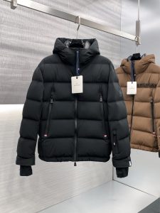 p1580 Mo 2024 automne et hiver nouveau 💥 série ski doudoune à capuche 🔥 utilisant 90 duvet de canard blanc remplissage intégral Super résistant au froid Détails de la version Taille : 12.3.4.5.