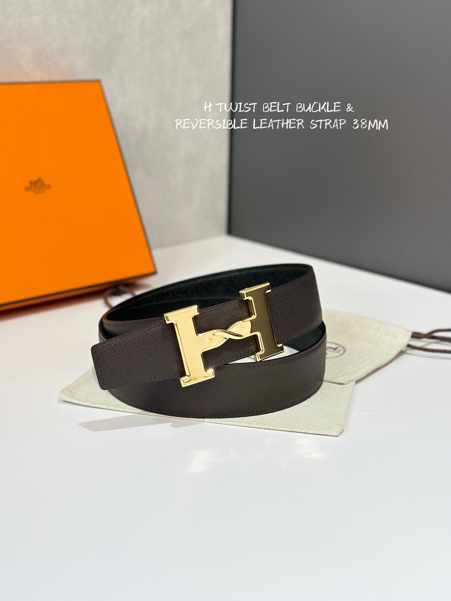 Picture [3]-H TWIST BELT BUCKLE & REVERSIBLE LEATHER STRAP 38MM-High Fake Bags