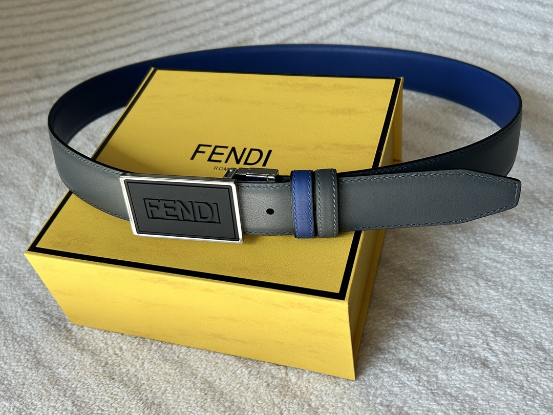 图片[8]-FENDI (芬迪) 专柜同款 男士休闲双面用腰带宽3.4cm 全粒面蓝色小牛皮制作内侧为灰色牛皮旋转五金搭扣-高仿包包