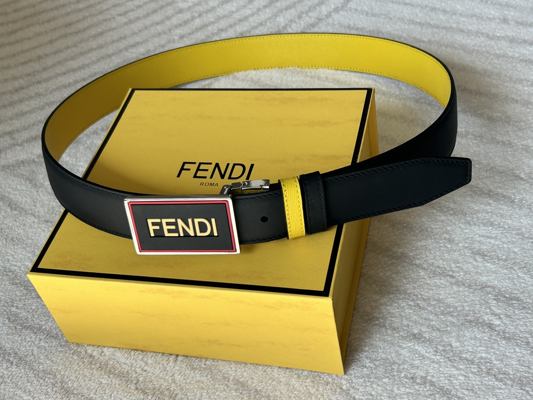 图片[8]-FENDI (芬迪) 专柜同款 男士休闲双面用腰带宽3.4cm 一面高级黄色牛皮制作内侧黑色光滑牛皮旋转五金搭扣-高仿包包