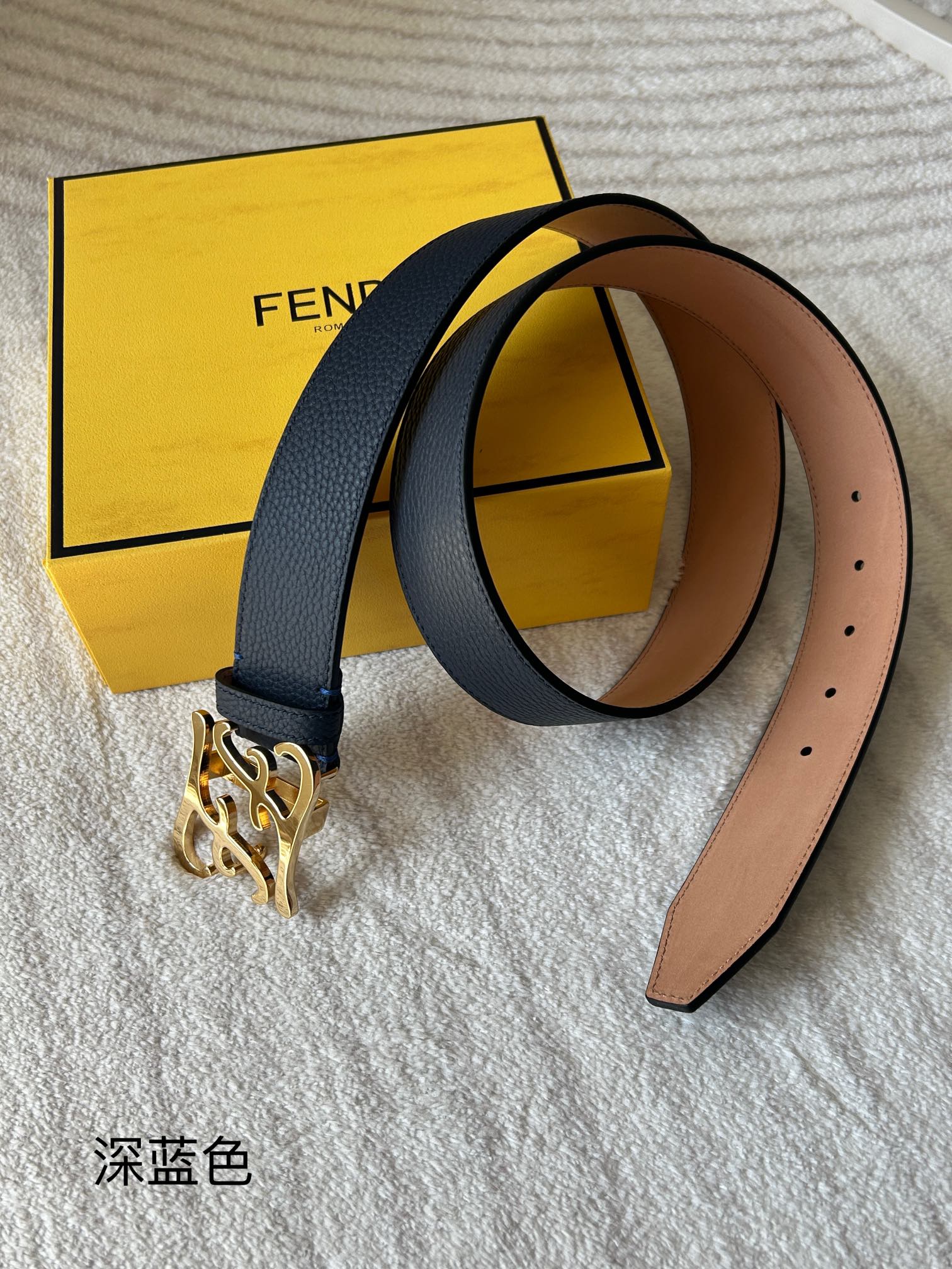 图片[4]-FENDI （芬迪）专柜同款 男款休闲牛皮Karligaphy扣环腰带 蓝色意大利罗马诺头层牛皮宽4.0cm.镀钯精品五金-高仿包包