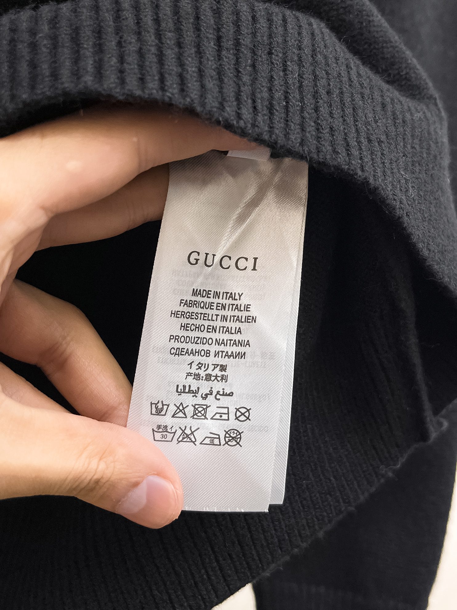 ¡P560💰Gucci 24ss otoño e invierno nuevo pecho Gucci letra logotipo patrón logotipo jersey suministro especial mercancías crueles importados tecnología original lana estambre! ¡Fino tejido de punto de un color de mezcla de tejido de punto pura tecnología hecha a mano presenta Grado extremadamente alto destacando ropa gusto y artesanía de lujo exquisito! Personalizada hilo artesanal original en el cuerpo guapo a reventar Tamaño: S-XL