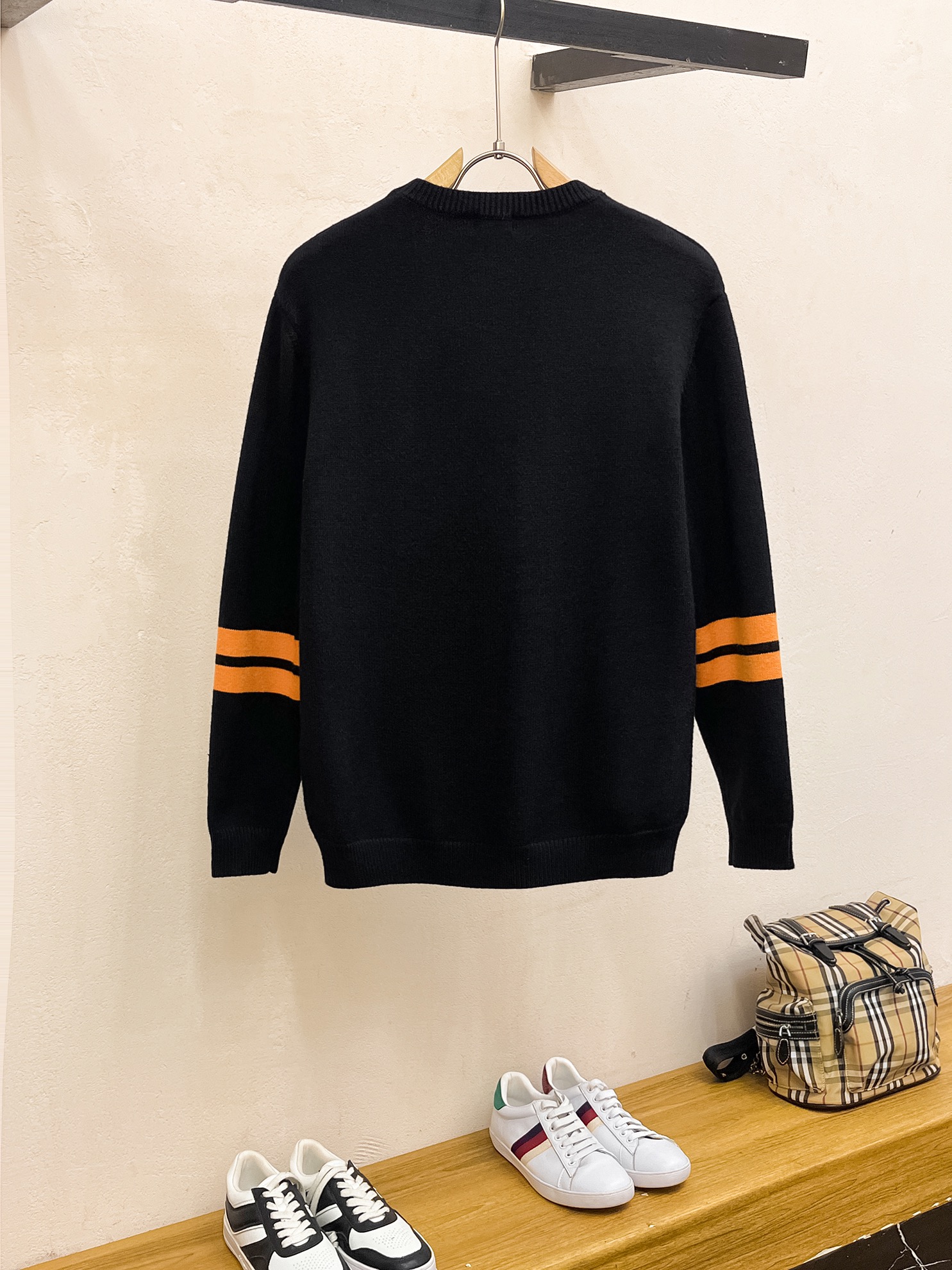 P560 💰 Jeni's 24ss outono e inverno novo peito ZEGNA letras logotipo padrão logotipo jumper exclusivamente para crueldade importada tecnologia original lã penteada! Tricô fino de uma cor misturando tricô pura tecnologia artesanal apresenta Grau extremamente alto destacando o gosto de roupas e artesanato de luxo requintado! Fio artesanal original personalizado no corpo bonito para rebentar Tamanho: S-XL