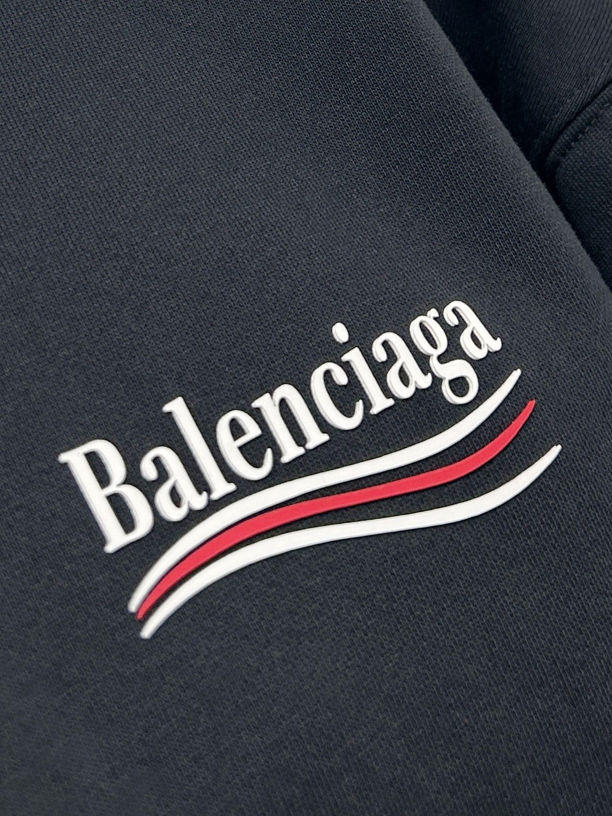 P620 BALENCIAGA BALENCIAGA Parisienne 2024FW قميص سويت شيرت بغطاء رأس كاجوال جديد خريف وشتاء مصبوغ حسب الطلب مصبوغ حسب الطلب قطن ناعم كالغيوم ناعم كالغيوم مريح على البشرة استخدام عيون العنقاء التطريز الآلي المستوردة استخدام أنظمة تحكم حاسوبية متقدمة ومكونات ميكانيكية دقيقة خط عالي الدقة أقمشة ناعمة ورقيقة تم سكبها وغسلها تشعر بملمس أفضل ليس من السهل تشويهها ليس من السهل أن تتقلص ليس من السهل أن تتلاشى حافظ على جمال اللونين لفترة طويلة: بيج أسود ........................... .............................. ...❥❥❥ ∙ المقاس: M-XXL- مصنع عالي الموضة