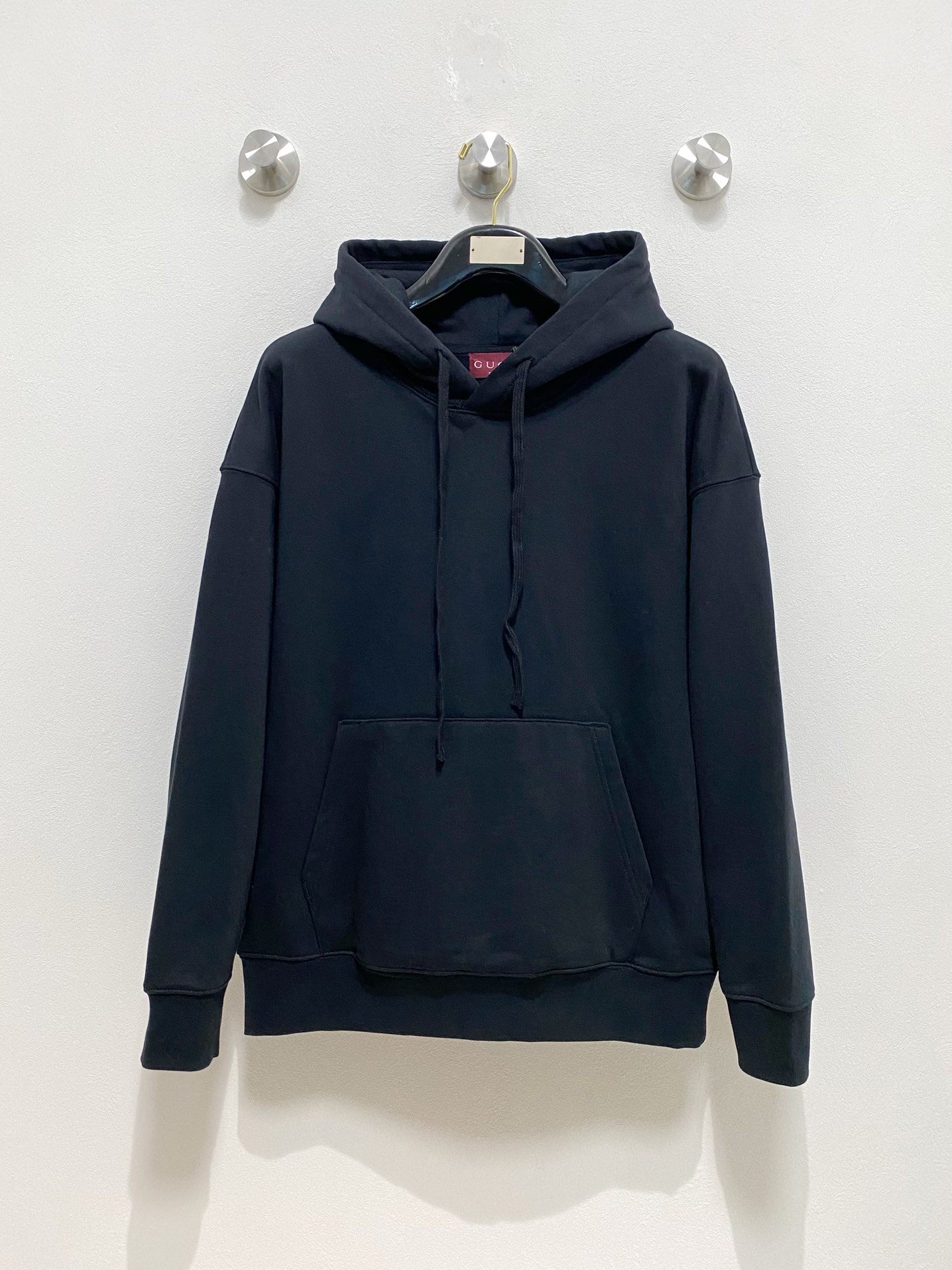 P620Gucci Gucci 2024FW Otoño e Invierno Nueva Sudadera Casual con Capucha Teñido Personalizado Nube Suave Algodón Cereza Tejido de aire tan suave como las nubes Cómodo y cerca de la piel El uso de la máquina importada bordado ojos de fénix El uso de avanzados sistemas de control por ordenador y componentes mecánicos de precisión Líneas de alta precisión tejidos lisos y delicados se lavan Mejor sensación de textura No es fácil de deformar, no es fácil de encoger, no es fácil de desvanecerse para mantener una larga duración hermosa .............................. .............................. ❥∙Size：M-XXL-Fábrica de alta costura