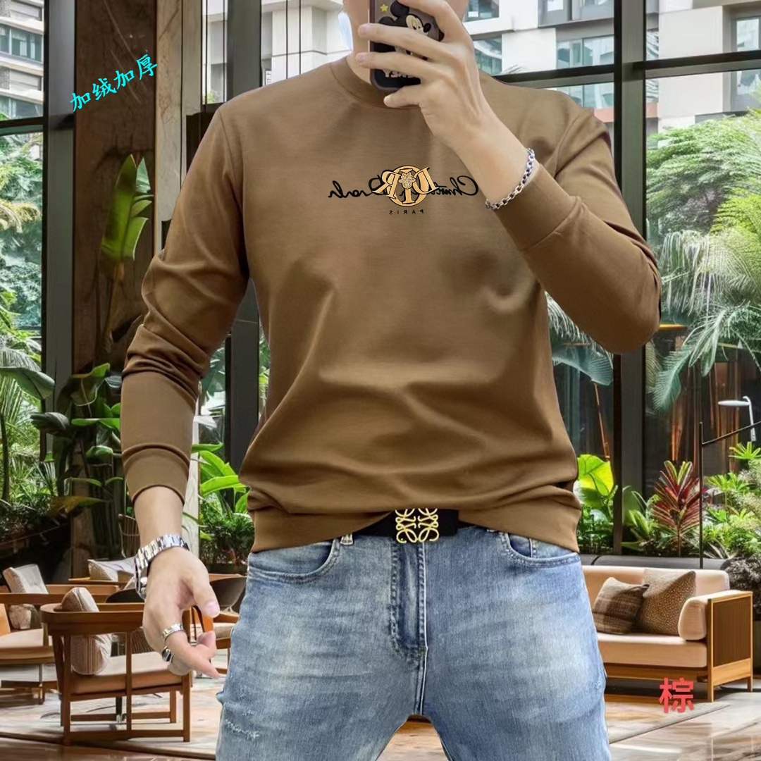 P420 Dior Dior Automne/Hiver 2024 Sweatshirt T-Shirt matelassé (doublé de velours Jade) ! La continuité du classique ! Modèle de commande de qualité supérieure ! Poitrine lourde artisanat logo conception haut de gamme personnalisé tissus de coton fin de la forme à la conception sont très ère de la nouvelle vague sens de si la forme ou la conception assez de détails ! Version légèrement large de l'encolure légèrement flatteuse, bonne forme et bon tissu ! La matière en coton fin à haute densité sur le corps est confortable, chaude et élégante ! Taille M-4XL (175 135 livres L maximum 195 livres)