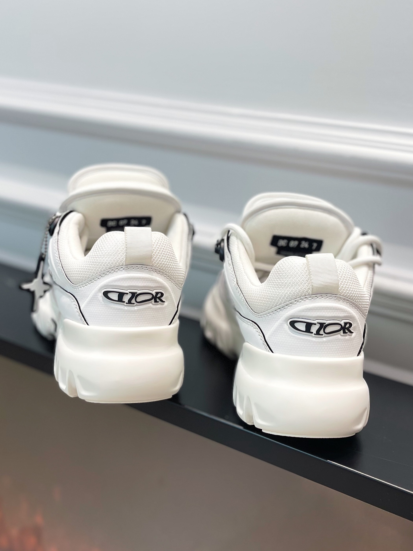 Dior Snow Derby/Pop Shoes! Série limitada de co-branded para o estilo de alta moda da Dior e silhueta avant-garde reinterpretação de sapatos de caminhada olhar bom e aumentar o acabamento fino Material usado no tecido original Homens e mulheres com os mesmos modelos! Cor: preto/branco/vermelho/azul/amarelo tamanho 35-39 para mulher tamanho 40-45 para homem (45 à medida) P1100-Fábrica de alta imitação