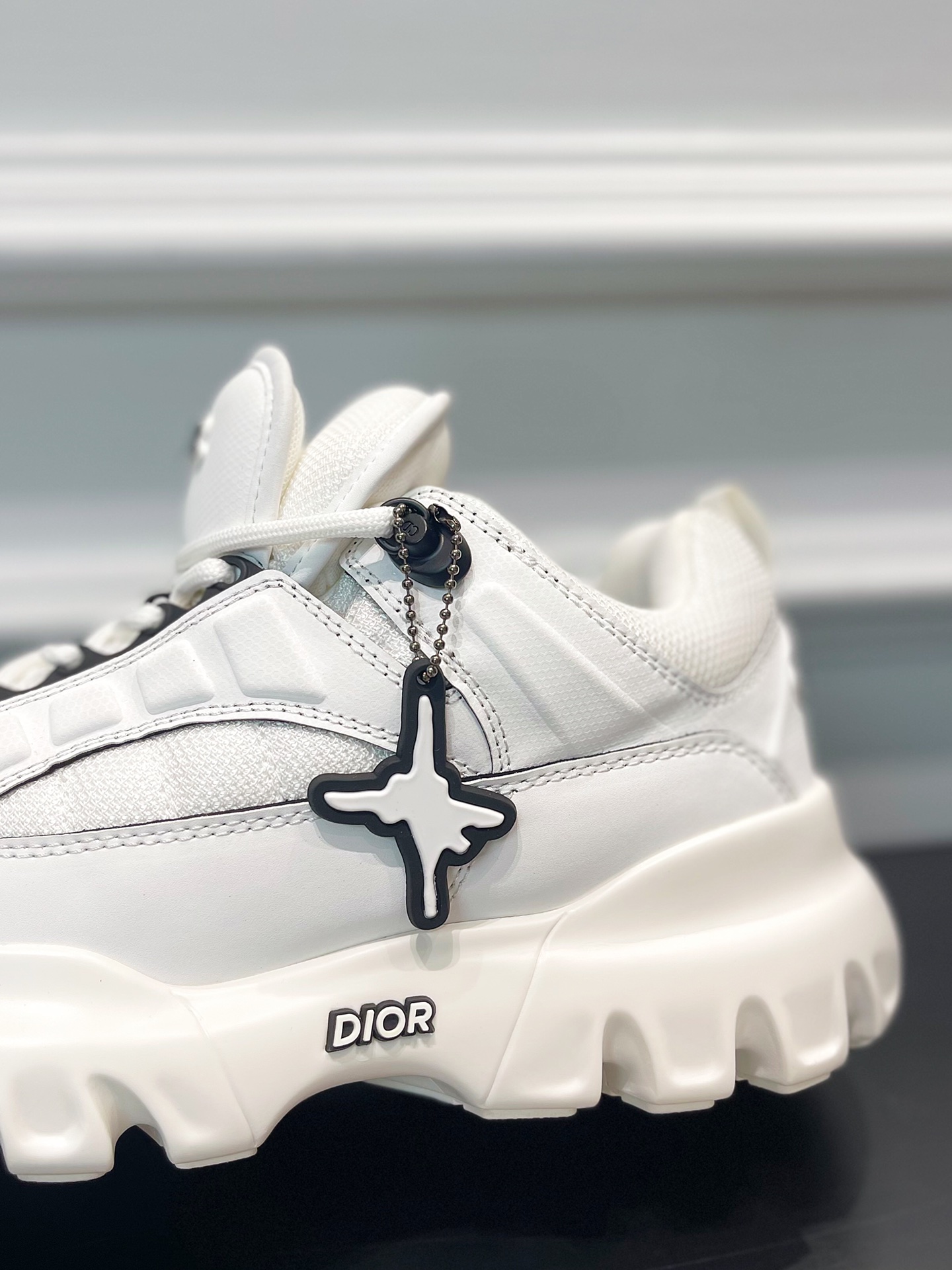 Dior Snow Derby/Pop Shoes! Série limitada de co-branded para o estilo de alta moda da Dior e silhueta avant-garde reinterpretação de sapatos de caminhada olhar bom e aumentar o acabamento fino Material usado no tecido original Homens e mulheres com os mesmos modelos! Cor: preto/branco/vermelho/azul/amarelo tamanho 35-39 para mulher tamanho 40-45 para homem (45 à medida) P1100-Fábrica de alta imitação