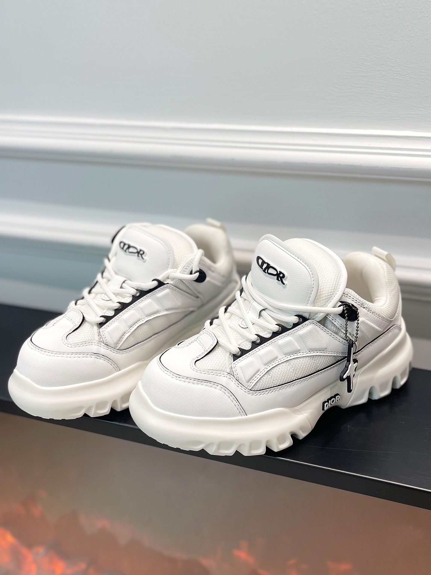 Dior Snow Derby/Pop Shoes! Série limitada de co-branded para o estilo de alta moda da Dior e silhueta avant-garde reinterpretação de sapatos de caminhada olhar bom e aumentar o acabamento fino Material usado no tecido original Homens e mulheres com os mesmos modelos! Cor: preto/branco/vermelho/azul/amarelo tamanho 35-39 para mulher tamanho 40-45 para homem (45 à medida) P1100-Fábrica de alta imitação