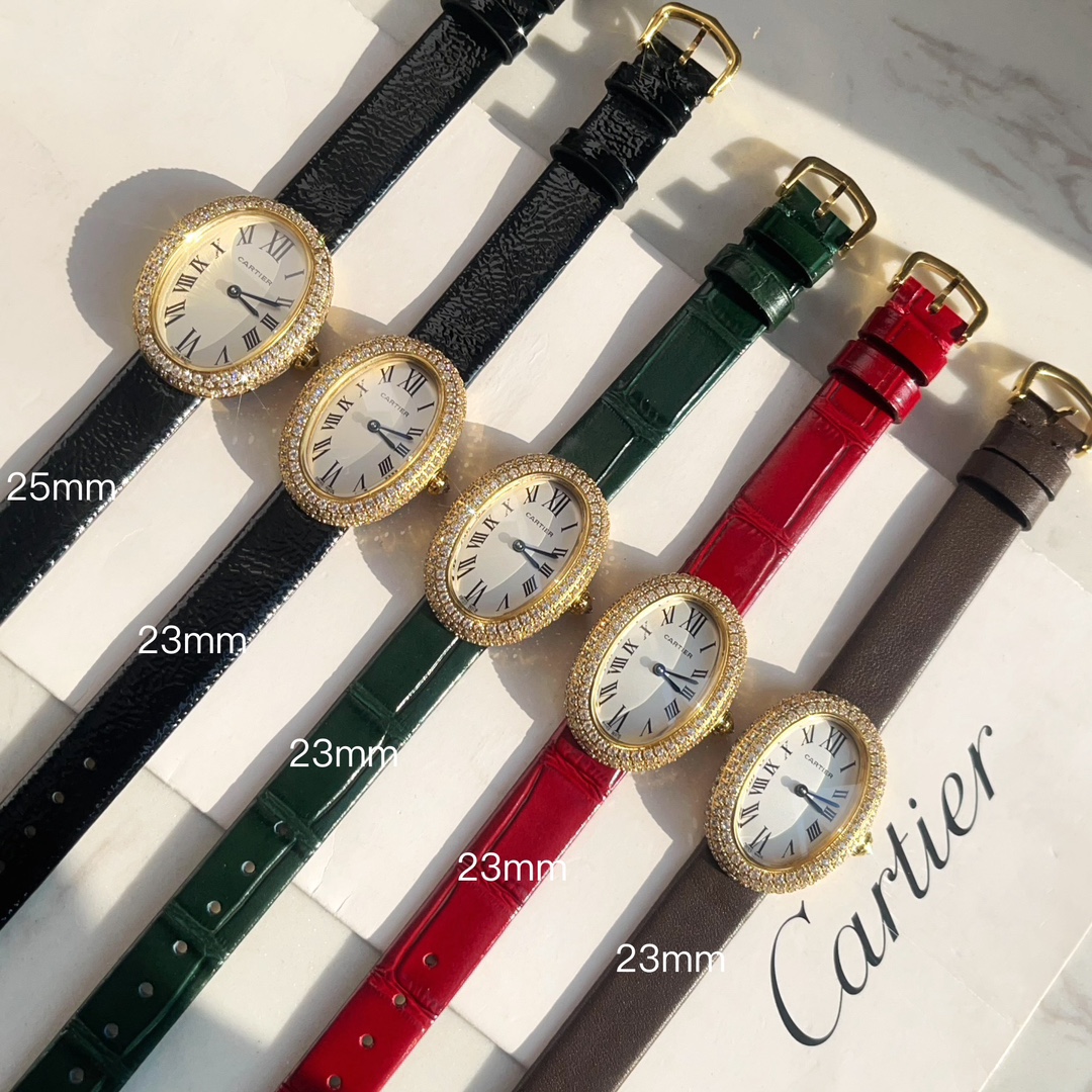 图片[10]-Baignoire De Cartier
Width 23mm length 31mm

卡地亚浴缸Baignoire1920系列进口瑞士石英机芯316L精钢表壳表扣淬火钢蓝指针拱形水晶镜面漆面钻石纹 意大利小牛皮表带表壳尺寸：
宽度23mm 长度31mm-高仿包包