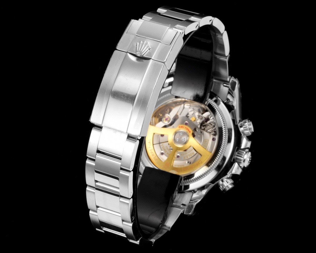 P3300TW4132 Cosmic Ditoner officially come to the real sense of the 4132 proprietary movement version TW 4132 movement: is directly according to the original 4131 forward development of the design is reasonable and good stability of the Shanghai 4131 movement: in the use of 7750 technology to do the 4130 movement and then change out of the 4131, such as this Fake cleats, fake shock absorber stability is poor and not good maintenance to choose the right version! Very important more comparative information please look forward to! The most stable version of the current aspects of the angrily recommended-high imitation factory