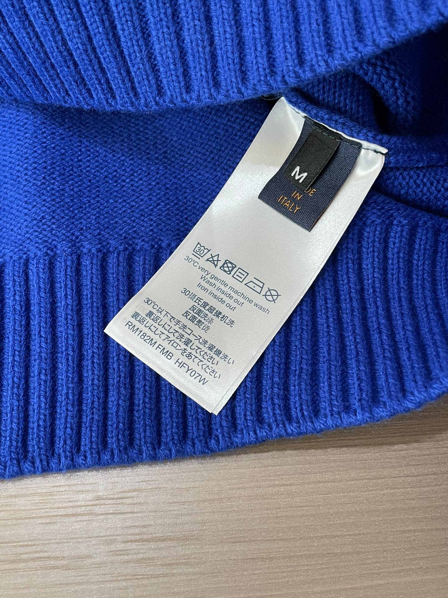 Picture [1]-P590LV sweater 2024 fall and winter latest collection counter 1:1 top reproduction full quality! Thickened paragraph hipster must-have single product! Know the goods of the old iron hurry to start Fabric: 100% wool size M ~ 3XL.🌽 - high imitation factory