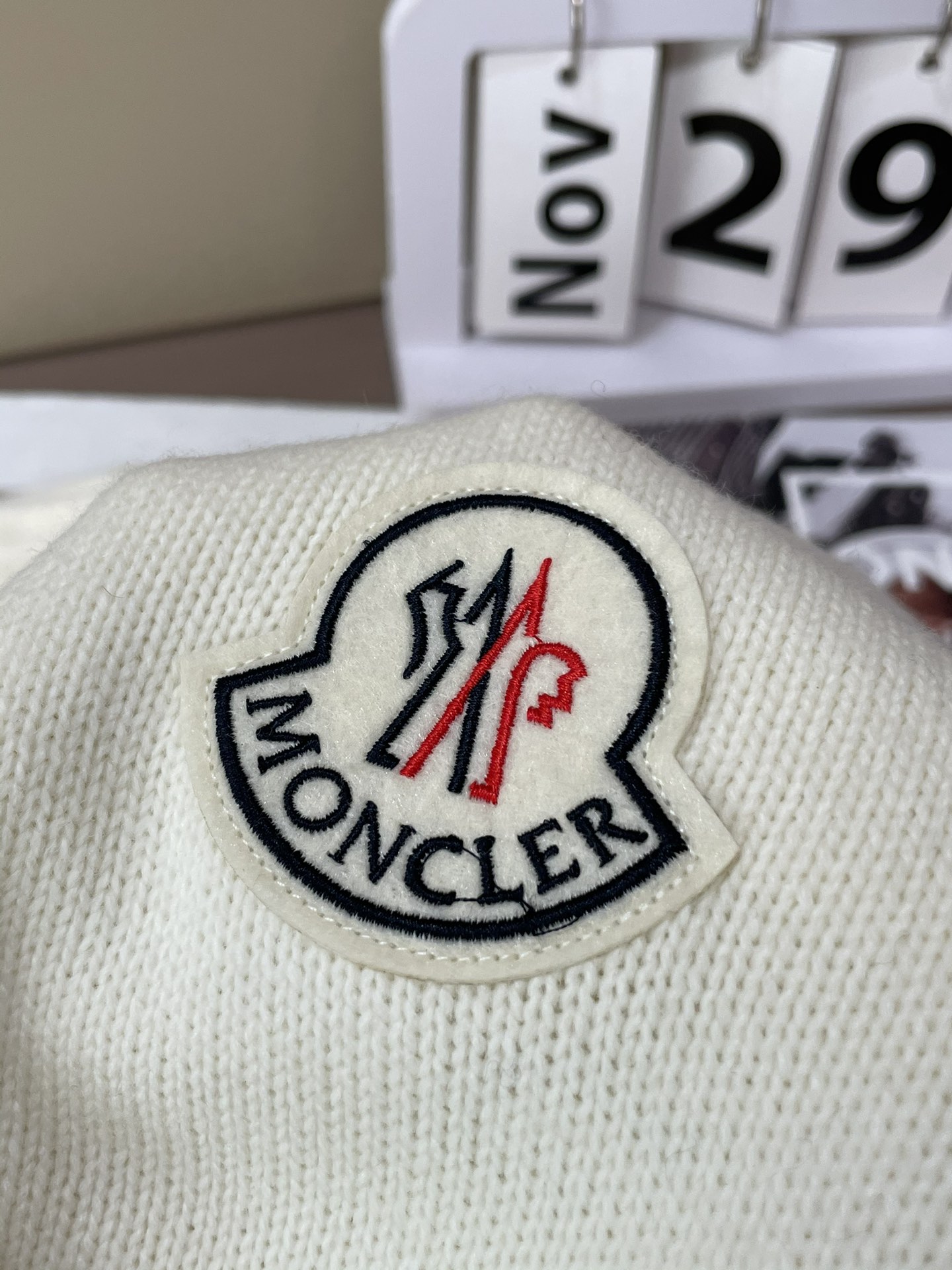 P590 moncler sweater 2024 fall and winter latest series counter 1:1 top reproduction full quality! Thickened paragraph hipster must-have single product! Know the goods of the old iron hurry to start Fabric: 100% wool size M ~ 3XL.🌽 - high imitation factory