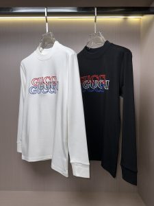 p480 GU GUCCI 24FW秋と冬の古典的な刺繍ラウンドネック長袖Tシャツボトミングシャツ胸ホワイトトリプルスペル重い刺繍ブランドロゴの文字が重畳されたパターン識別度は、トレンドの古典的なモデルの感覚を追加しながら、このTシャツの正式な高品位になります どのように長い流行のスタイルではありません着用！！！生地は柔らかく、肌に優しいですが、弾性抗ピリング効果をドレープが良いです！👍カラー: ブラックホワイトヤードM-XXXL-ハイフェイクバッグ