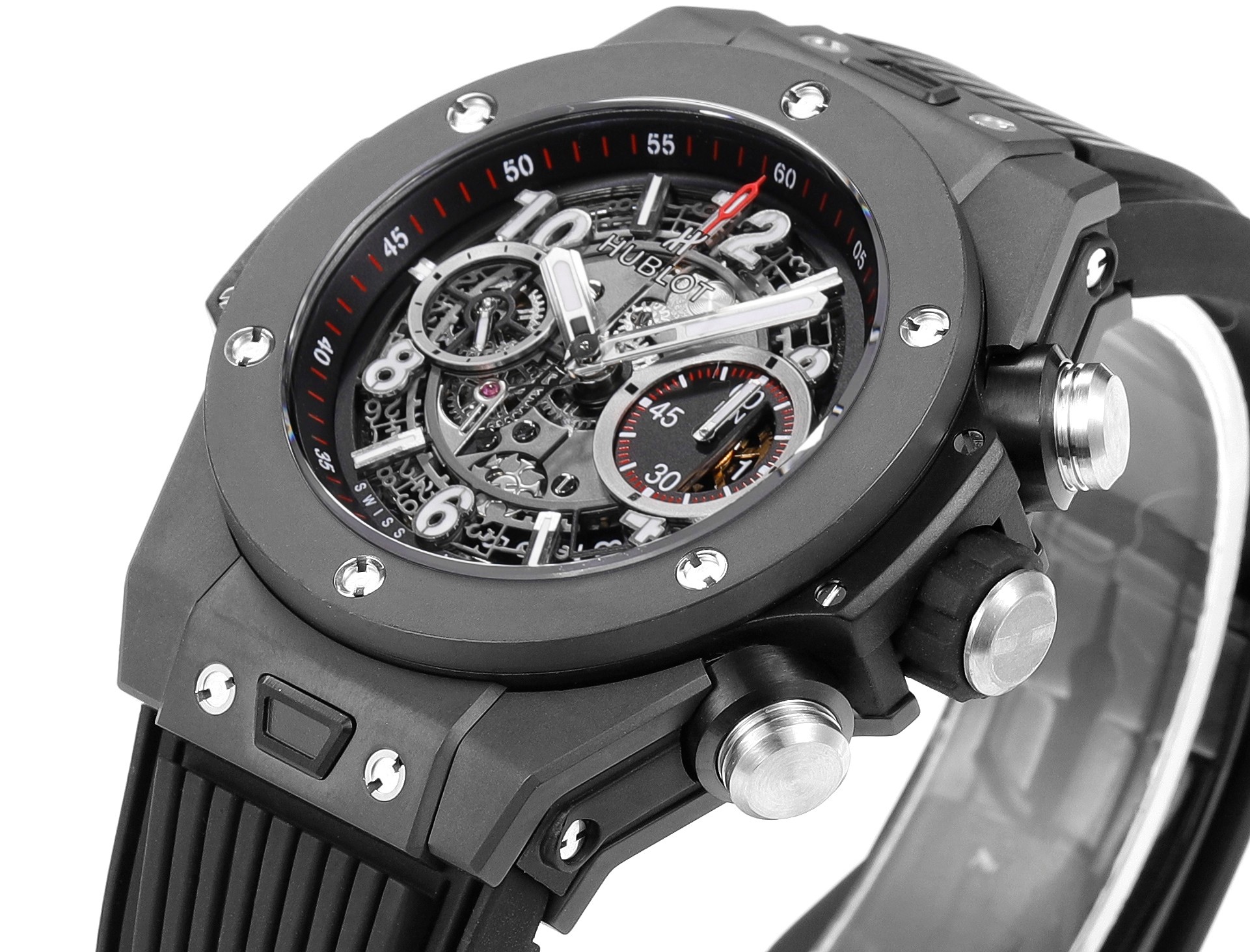 La P4600 en céramique colorée HUBLOT Hublot Hublot BIG BANG Unico Coloured Ceramic Une percée sans précédent dans l'artisanat de la céramique Quatre années de recherche et de développement ont permis de rompre avec le matériau céramique traditionnel, la nouvelle céramique colorée, qui est forgée à l'aide d'une technique sophistiquée combinant haute pression et chaleur sans qu'il soit nécessaire de cuire les pigments, ce nouveau matériau céramique se caractérise par sa haute densité et n'a jamais été utilisé dans l'industrie jusqu'à présent. Après quatre années de recherche et de développement, l'entreprise n'a pas ménagé ses efforts dans l'exploration du matériau et progresse sur la voie. Niveau du plafond Bienvenue à la dégustation du joueur !!!!