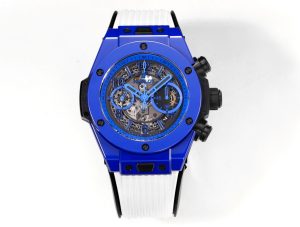 P4600 彩色陶瓷问世 
 HUBLOT 宇舶 恒宝 表BIG BANG Unico 大爆炸系列 彩色陶瓷腕表 陶瓷工艺史无前例的重大突破  砸重金耗时四年得以突破传统的陶瓷材料全新彩色陶瓷采用精湛的技术将高压力和高热相融合无需烧制颜料就能锻造陶瓷这一全新的陶瓷材质拥有高密度的特性在此之前行业尚未在陶瓷材质的工艺技术和美学方面获得如此突破历经四年时间潜心研发不遗余力地在对材料的探索路上砥砺前行标配定制恒宝专属UNICO HUB 1280自动飞返计时机芯 9字位小秒轮 蓝宝石水晶表镜 橡胶表带搭配陶瓷折叠表扣  七彩纹指针质感无可挑剔 45mm 全部功能100%完美实现  天花板级别 欢迎玩家品鉴！！！-高仿包包