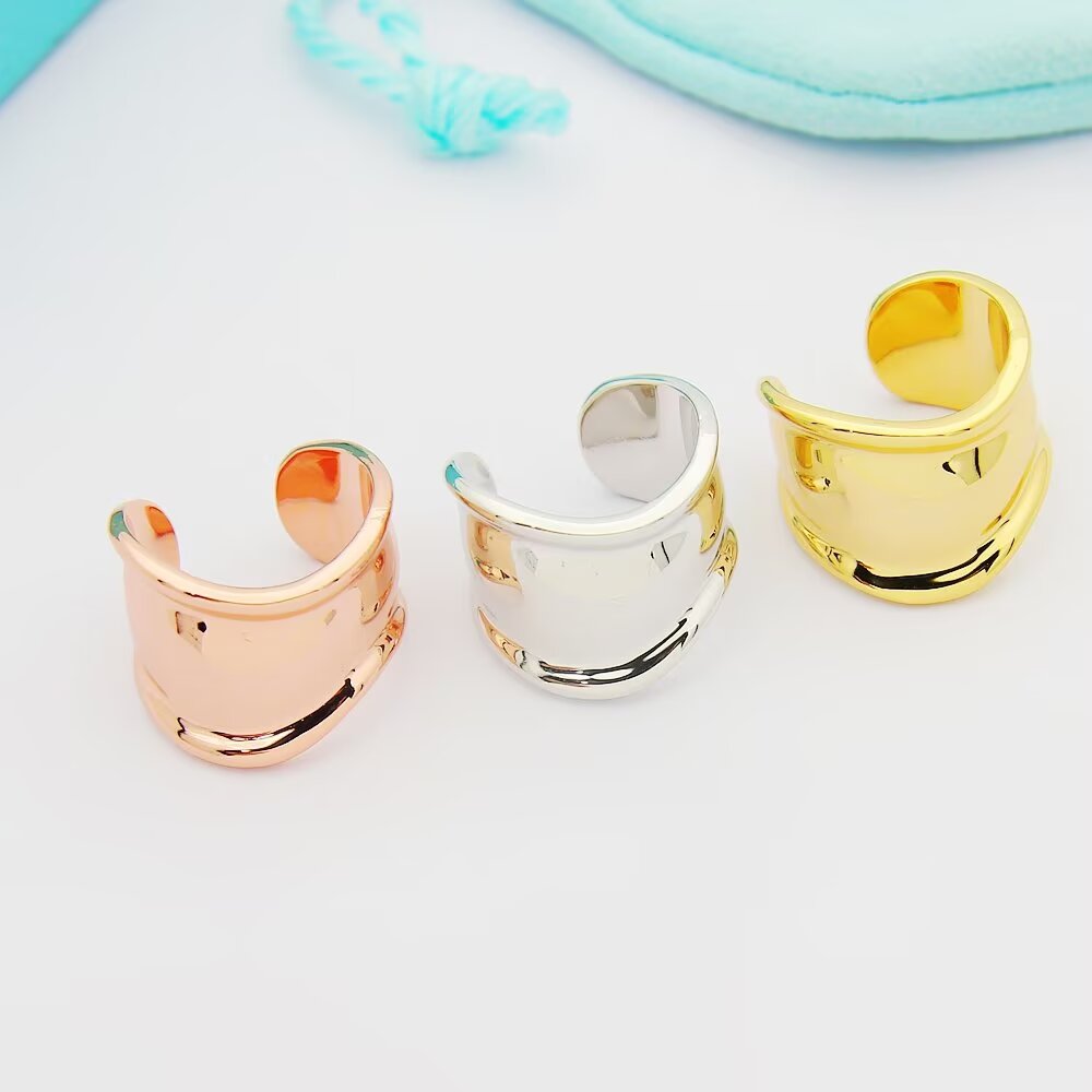 Tiffany Atlas Ring Irregular Polished Design Atmospheric Simple Show delicate elegance understated bloom confidence Very delicate and eye-catching sub-gold material electroplated k gold Full of design sense more creative sense ! Trois couleurs, toutes les tailles 2396122330.