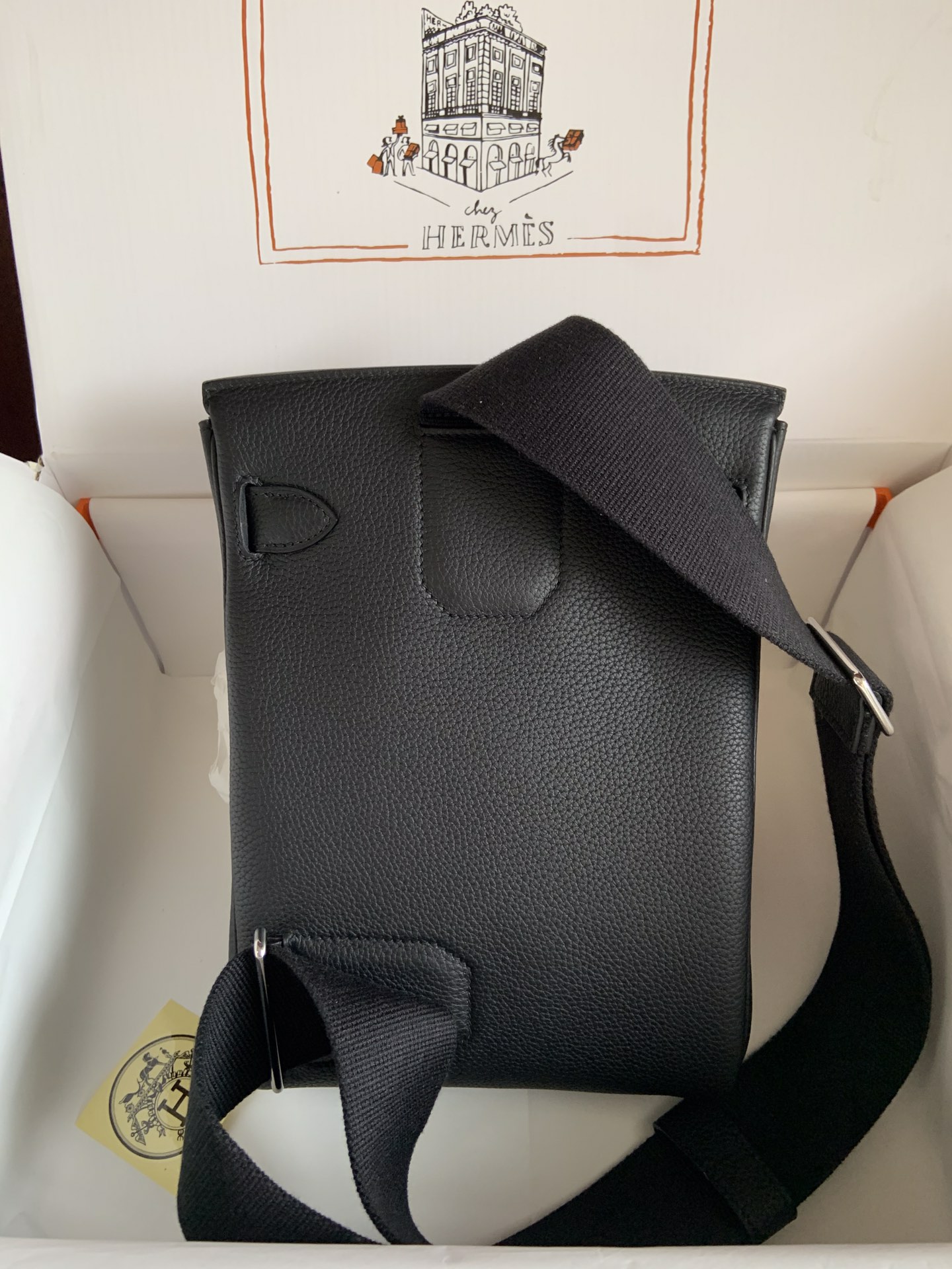 Hermes HAC A DOS Black Finally a bag in addition to bkc more durable bag men and women with the same models how to carry are good-looking capacity is also very large rest assured that the punch shoulder, chest bag shoulder strap thick freely adjustable ~ full marks - high quality replica handbags