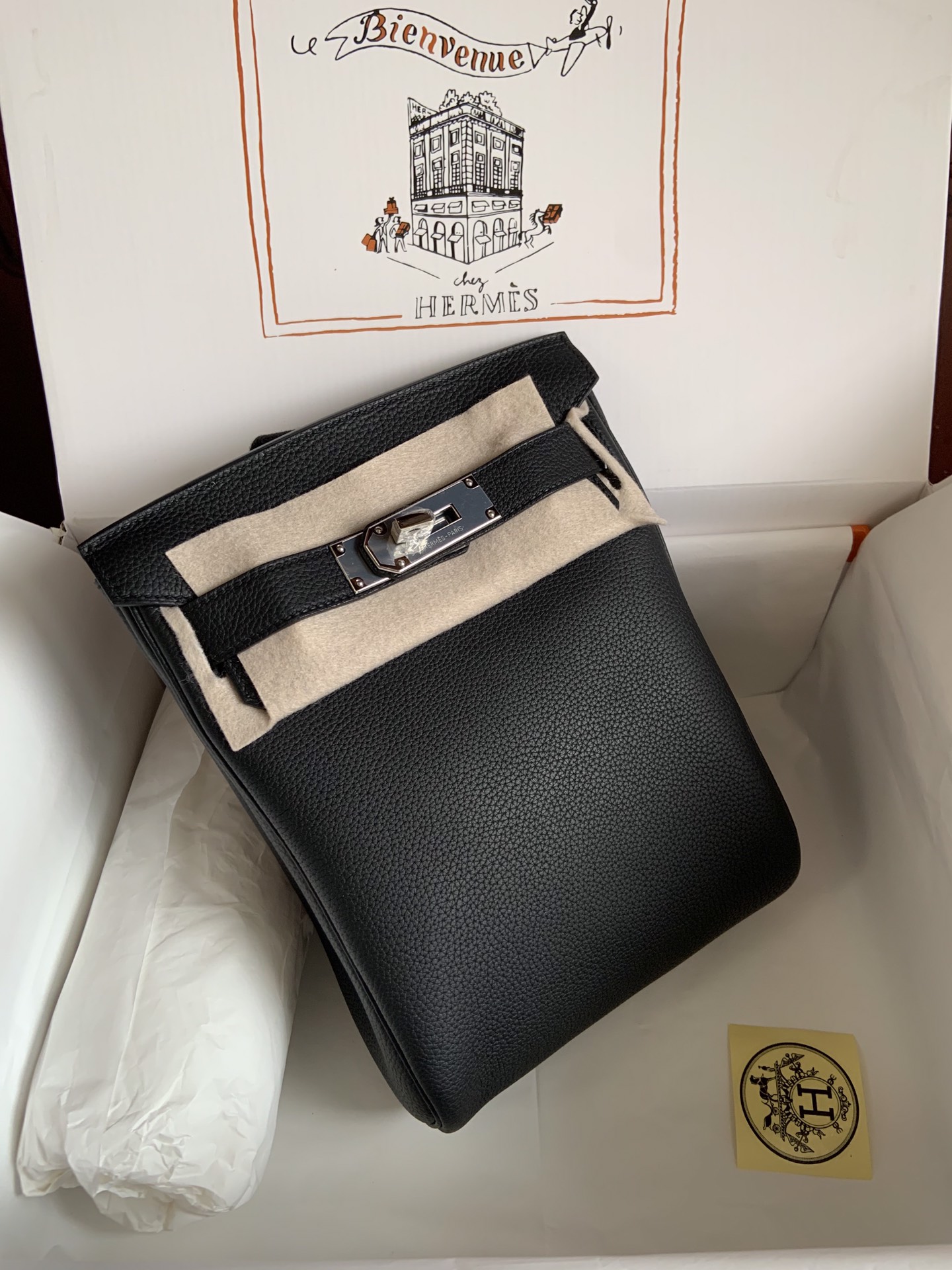 Hermes HAC A DOS Black Finally a bag in addition to bkc more durable bag men and women with the same models how to carry are good-looking capacity is also very large rest assured that the punch shoulder, chest bag shoulder strap thick freely adjustable ~ full marks - high quality replica handbags