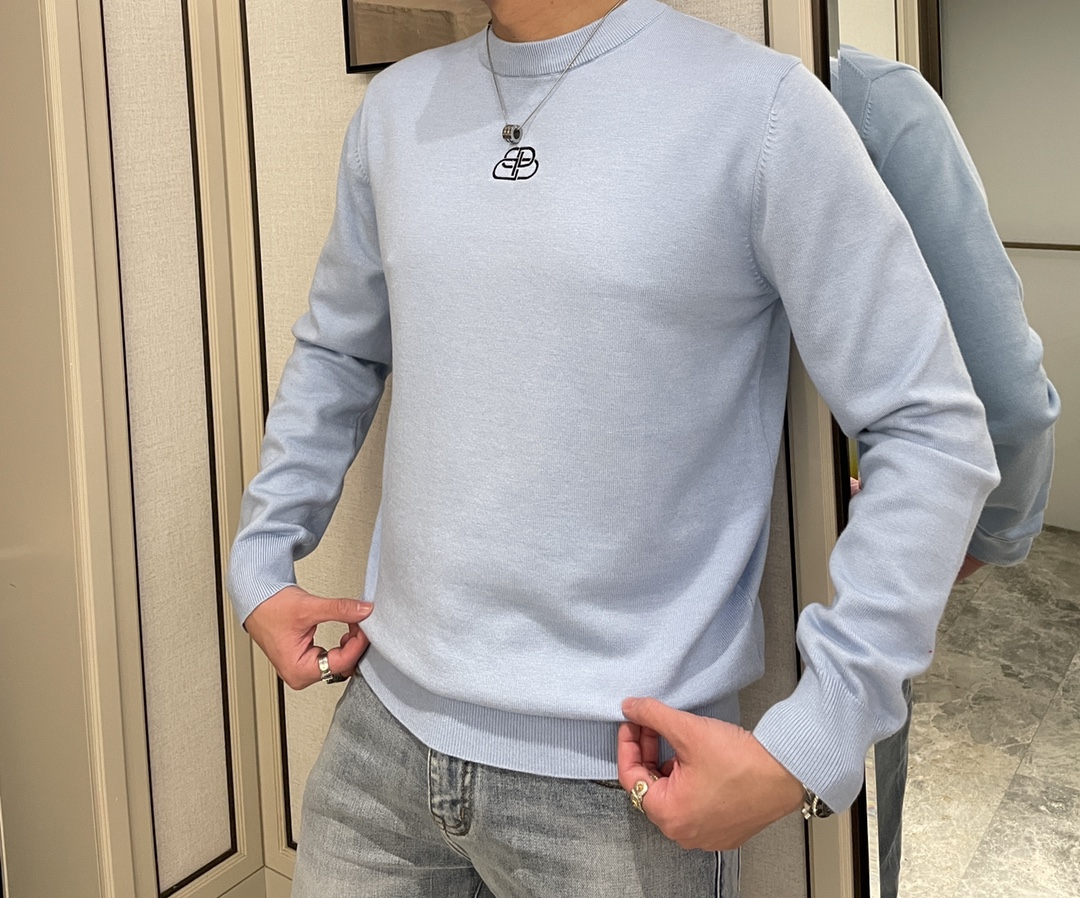 Imagem [1]-P420H 2024AW outono e inverno Nova Moda Chic Ribbed Crew Neck Single Wear Bottoming Modelos essenciais usando malha de lã misturada de manga comprida jumper simples e elegante temperamento nobre bordado design de logotipo de crachá Sem muita complexidade do processo para brincar com a fusão de design e materiais Estilo europeu simples com tecidos de malha de lã importados outono e inverno bottoming arma mágica! 🐼 Tamanho M-3XL Pick up M Busto 48 Largura do ombro 41,5 Comprimento 65 Comprimento da manga 60L Busto 50,5 Largura do ombro 43 Comprimento 67,5 Comprimento da manga 61,5XL Busto 53 Largura do ombro 44,5 Comprimento 70 Comprimento da manga 632XL Busto 55,5 Largura do ombro 46 Comprimento 72,5 Comprimento da manga 64,53XL Busto 58 Largura do ombro 47,5 Comprimento 75 Comprimento da manga 66 -Fábrica de falsificações de alta qualidade