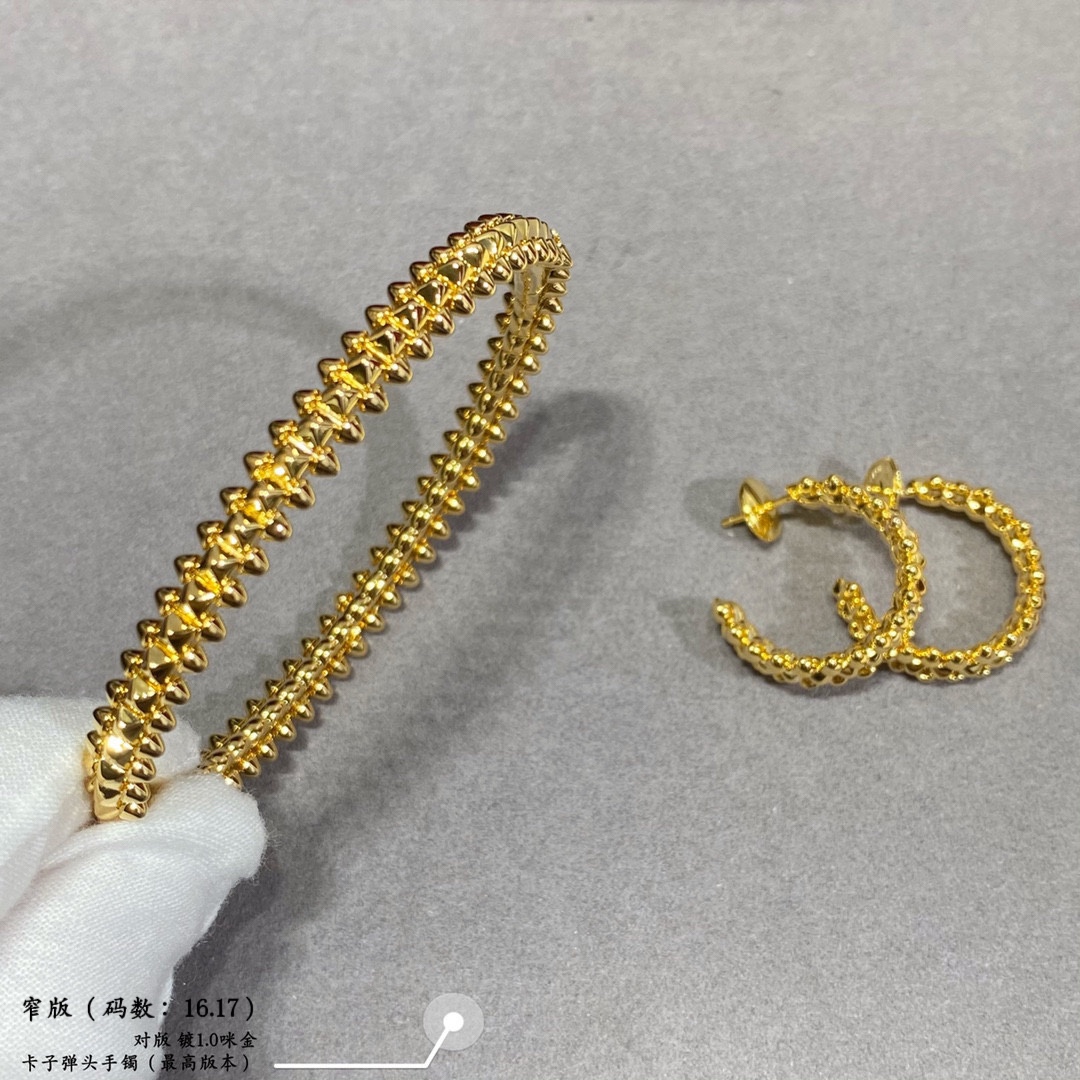 p480V chapado en oro de imitación de oro (versión estrecha del tamaño: 16,17) Cartier modelos de pareja CNC versión estrecha de la más popular de la pulsera bala 💋 💄 en ambos lados de las uñas pequeño sauce puede ser libre de oscilar muy personalizado uno de los clásicos atemporales en los últimos años es muy caliente de gama alta de material de micro-mosaico El mismo proceso, pero no el mismo precio Genuina textura de oro