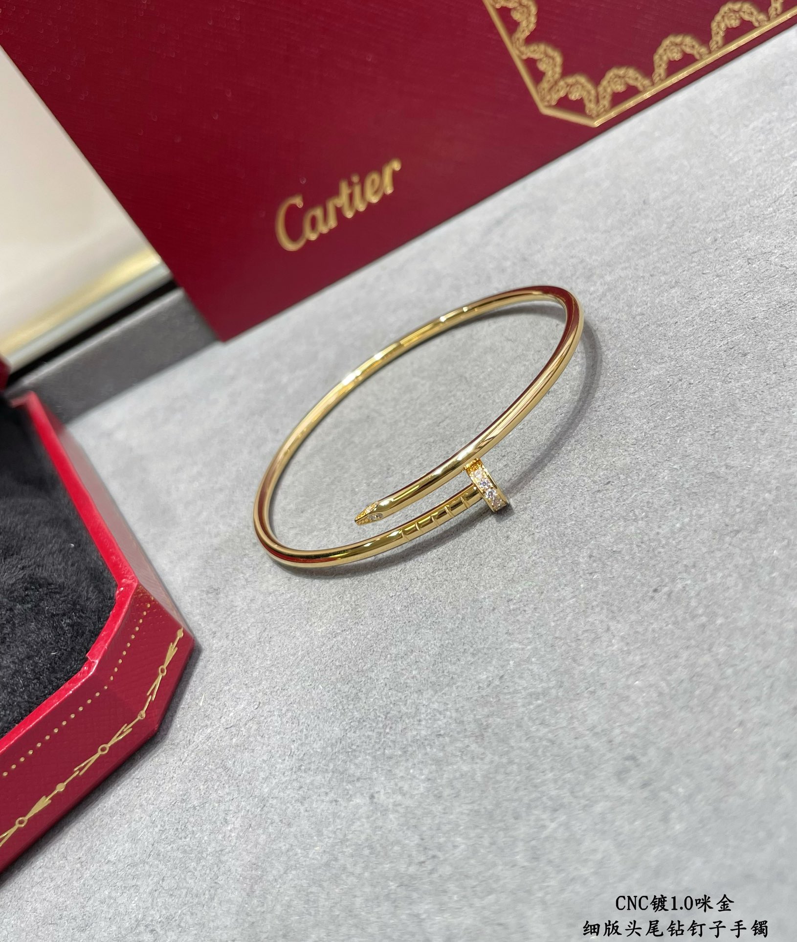 Picture [6]-V gold plated mickey gold p290 Size: 16.17CNC pair version Cartier fine version of the head and tail diamond hollow tube studs bracelet three colors Qi - high imitation bags