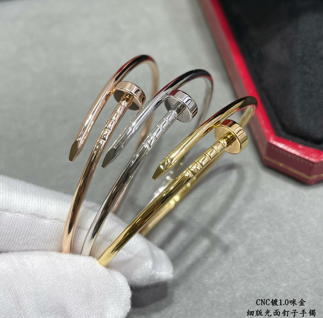 Image [3]-p290 V plaqué or mimic gold Yardage : 16.17 CNC pair version Cartier fine version of glossy hollow tube studded bracelet three colours Qi - high imitation bags