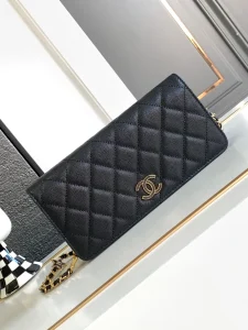 シャネル CHANEL NEW24C 春夏リゾート00 TD｜フレグランスおばあちゃんの今日の分です！バゲットバッグ、ブラックキャビア牛革素材、新しいぶら下がっアクセサリーは本当に超良い良い妖精ああ見て！