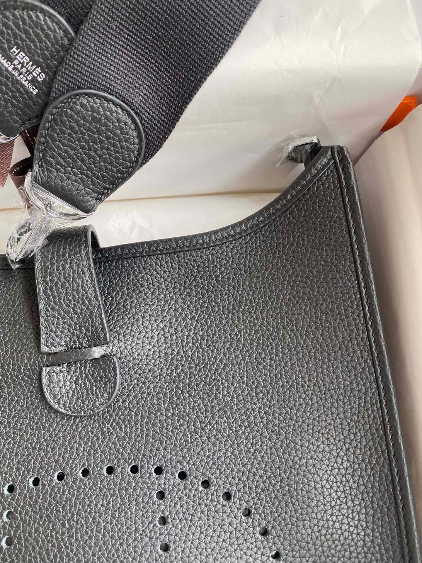 Foto [3]-Hermes Evelyn Evelyn 28cm Importado TC Cuero Negro Hebilla de Plata Encerado Línea-Alta Bolsas Falsas