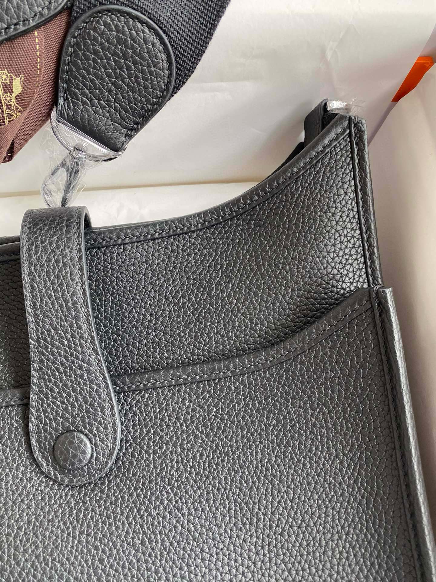 Image [4]-Hermes Evelyn Evelyn 28cm Imported TC Leather Black Silver Buckle Waxed Line-High Faux Bags