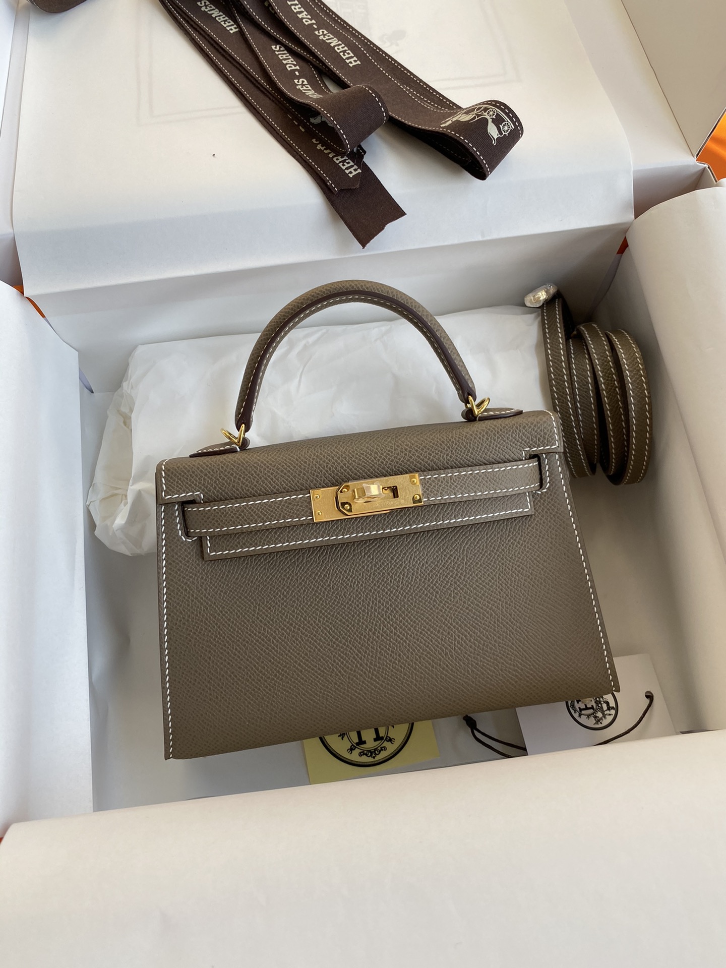 Hermes Segunda Geração Mini Kelly 19cm Importado Couro Epsom Elefante Cinzento 🐘 Fivela Dourada-Bolsas Falsas Altas