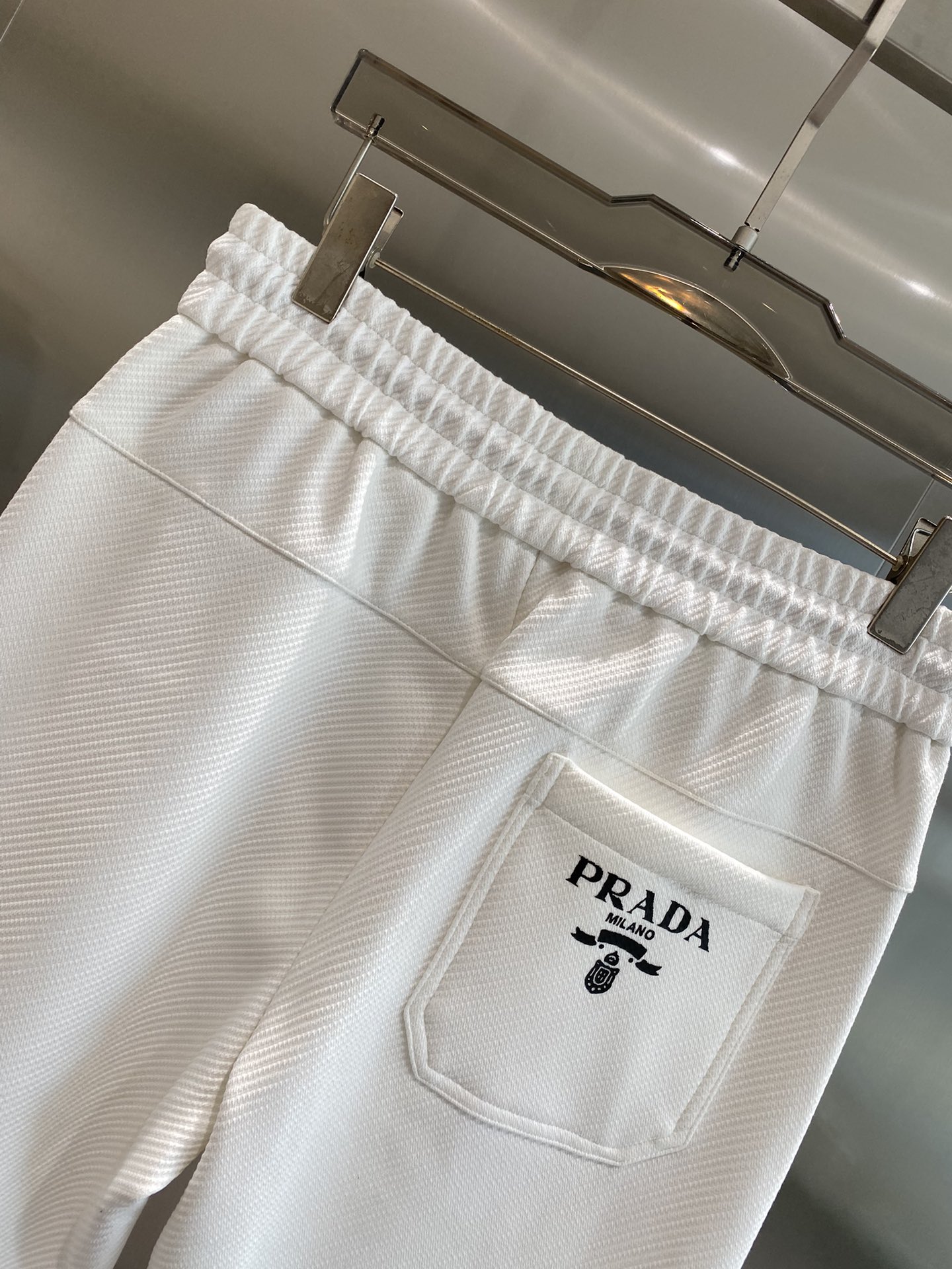 Prada 2024 fall and winter new casual pants! The official website synchronization sale brand classic LOGO casual pants customized fabric comfort is extremely good hand touch: Lie Office literacy is very high perfect quality craft padded models Size M-3 XL 🅿️520 - high imitation factory