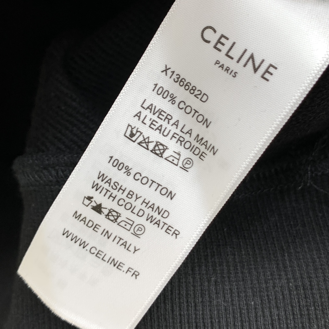 ¡P560 Celine 24SS más nuevo y más pecho Celine logotipo patrón CEL letras bordadas logotipo fina artesanía cuello redondo suéter de calidad superior contador jersey superior proceso de producción telas importadas contador de calidad pesada bordado diseño utilizando telas importadas de alta gama personalizado hilo de seda importado sentir de primera clase! ¡Hombres y mujeres con los mismos modelos sitio web oficial en la venta! Tres etiquetas completa Tamaño: S-XL